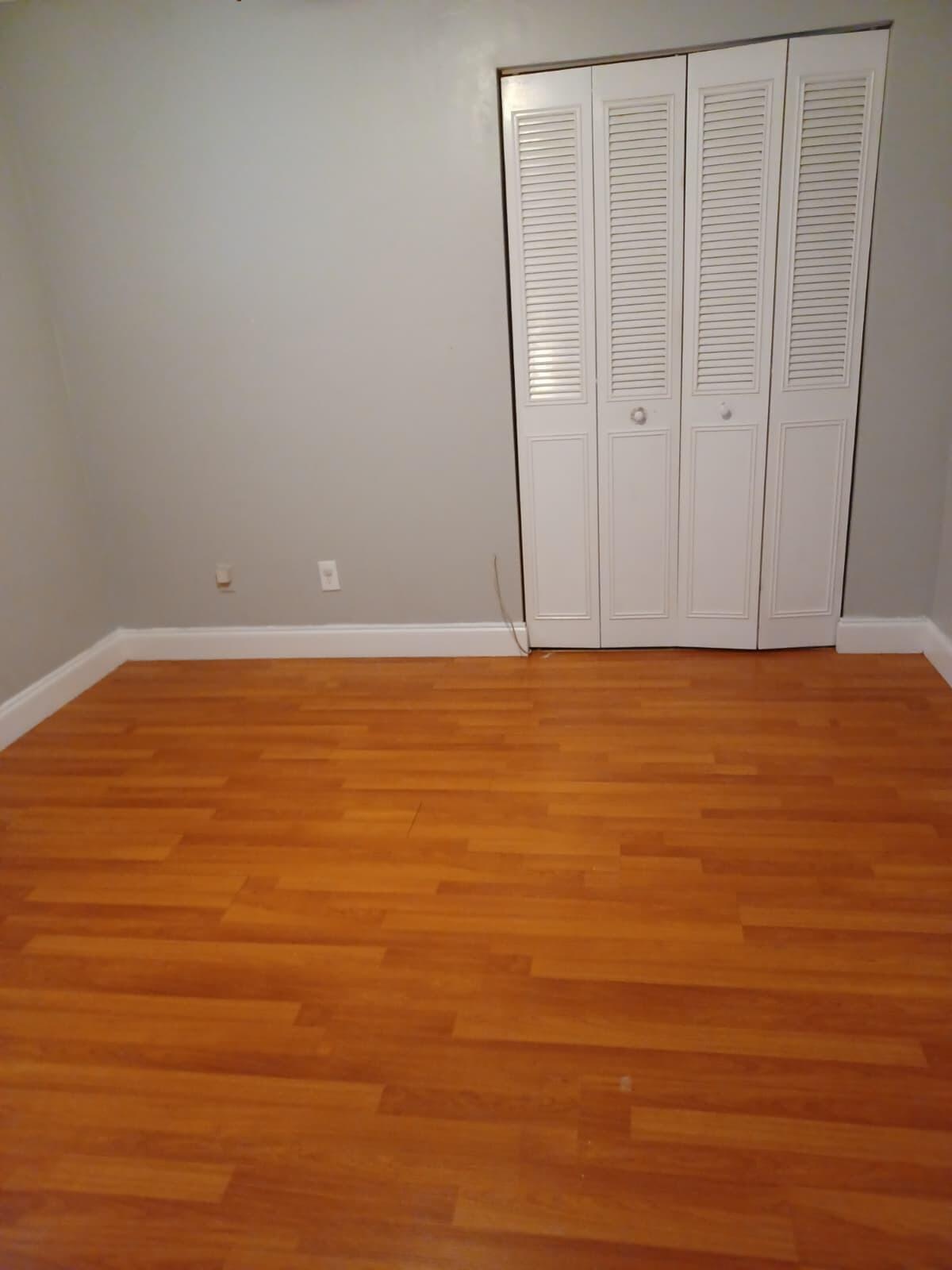8001 N CRESPI #2C, Miami Beach FL 33141