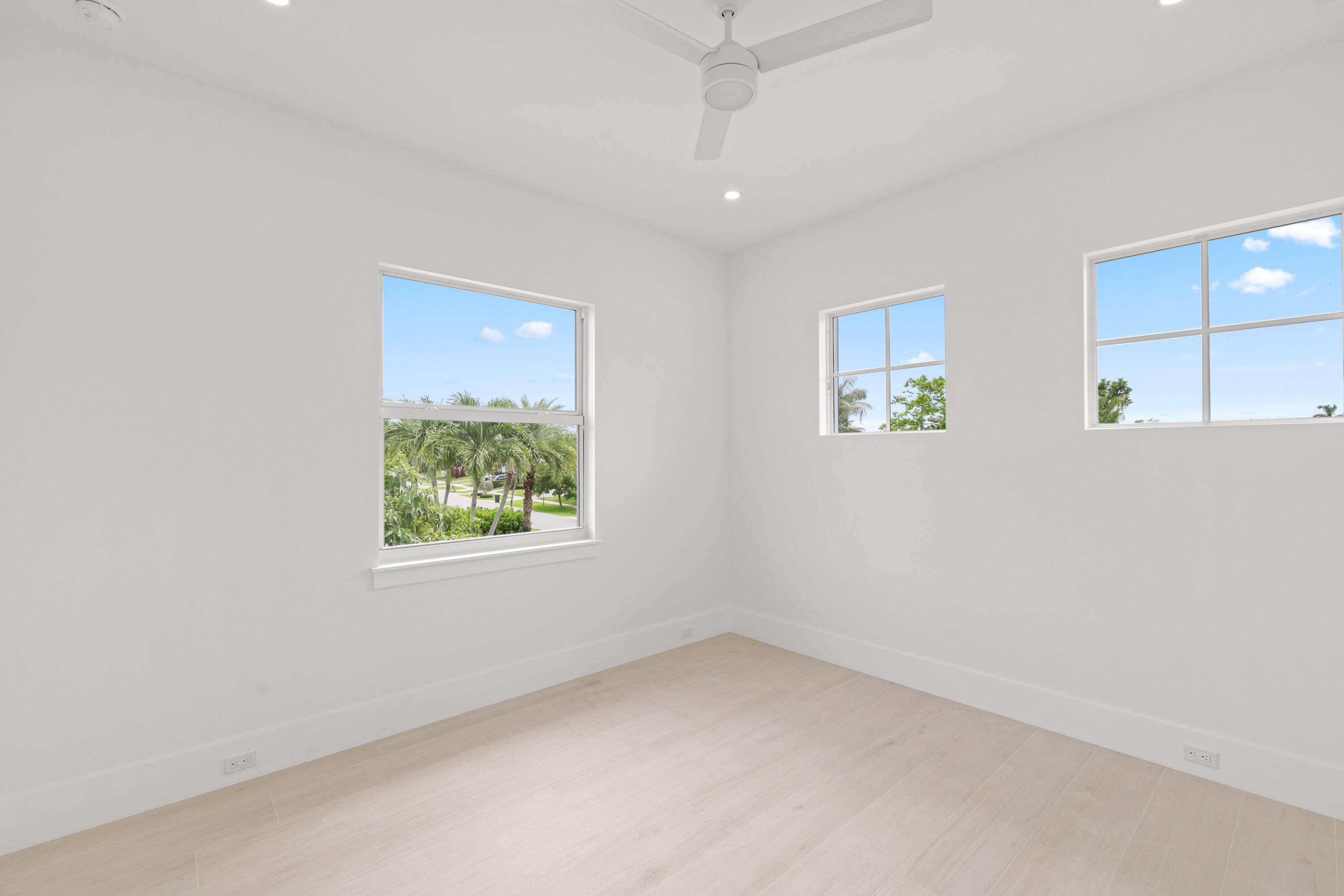 533 Driftwood, North Palm Beach FL 33408