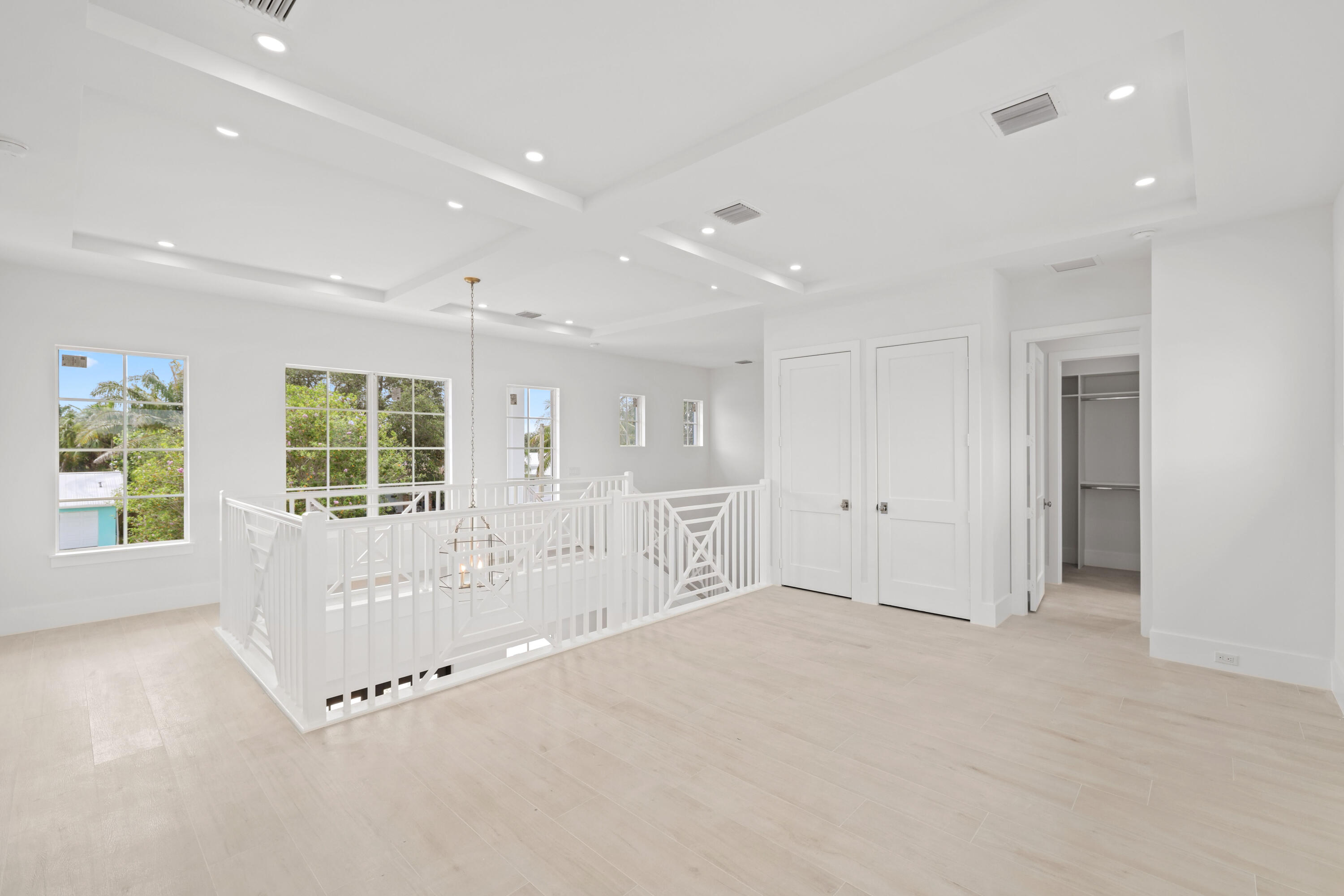 533 Driftwood, North Palm Beach FL 33408