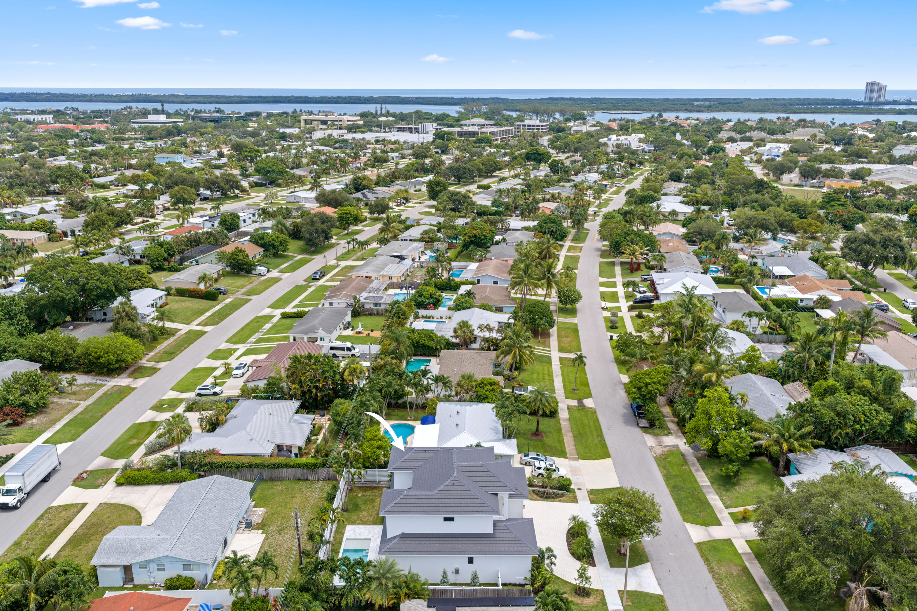 533 Driftwood, North Palm Beach FL 33408