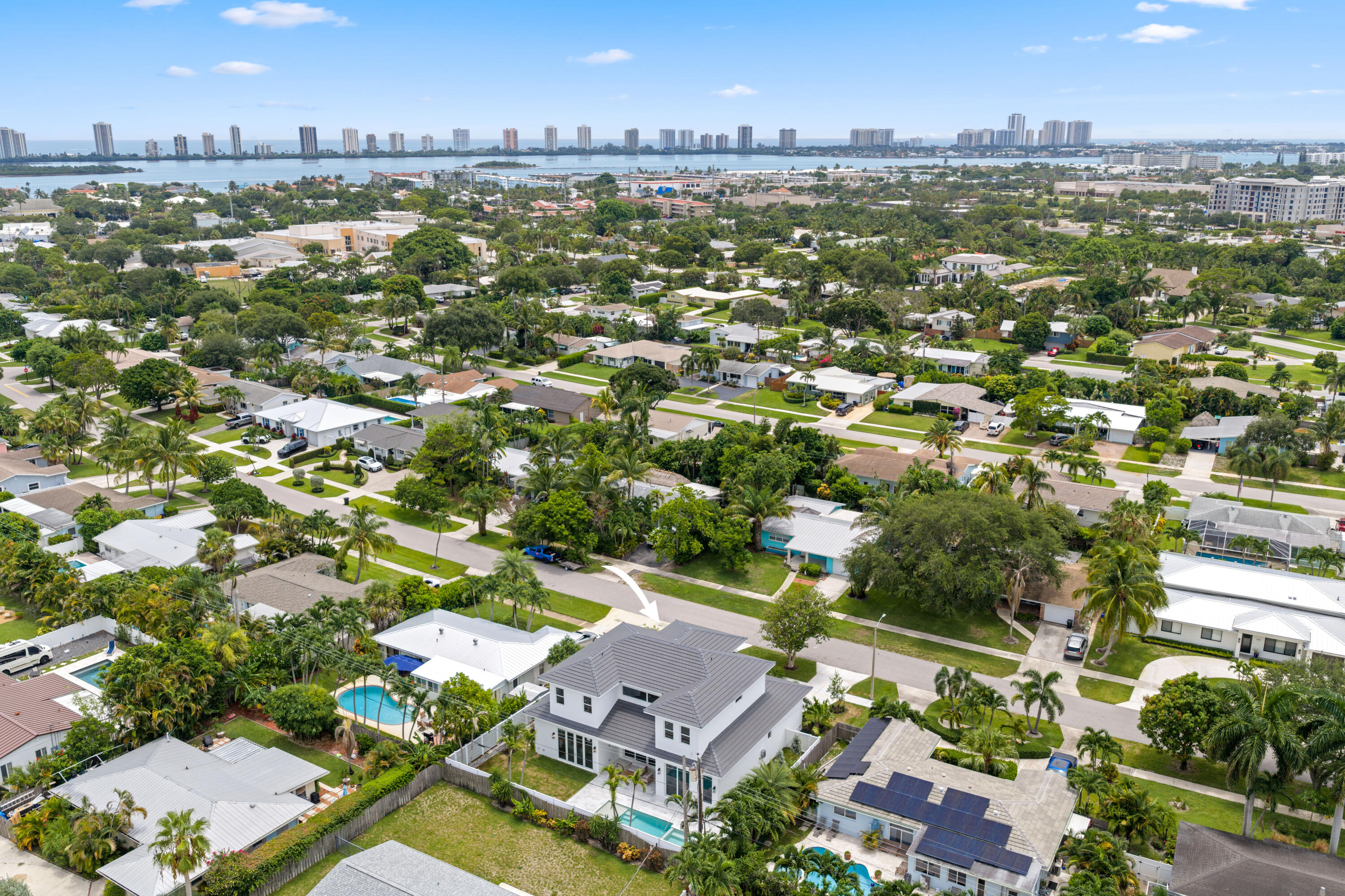 533 Driftwood, North Palm Beach FL 33408