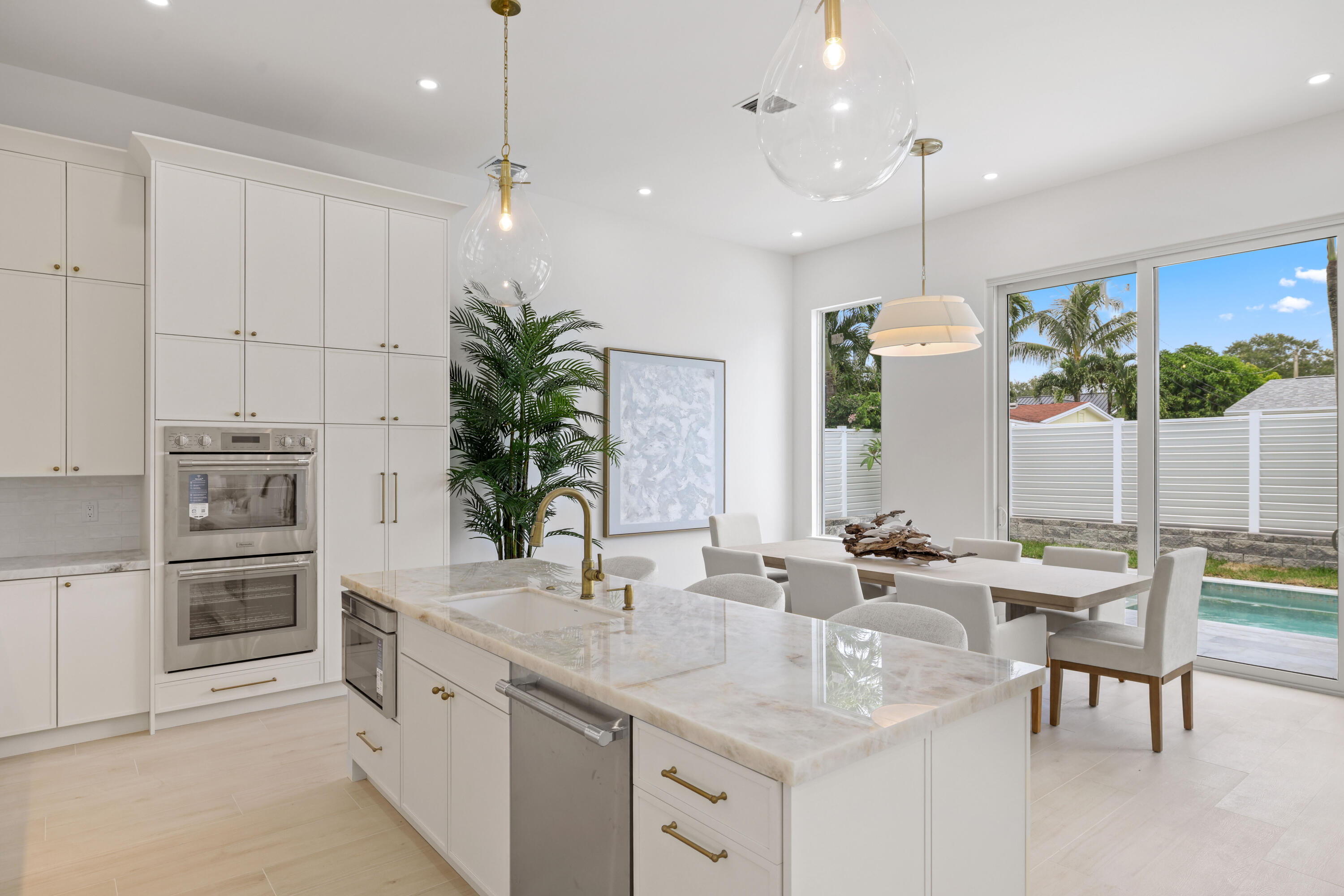 533 Driftwood, North Palm Beach FL 33408
