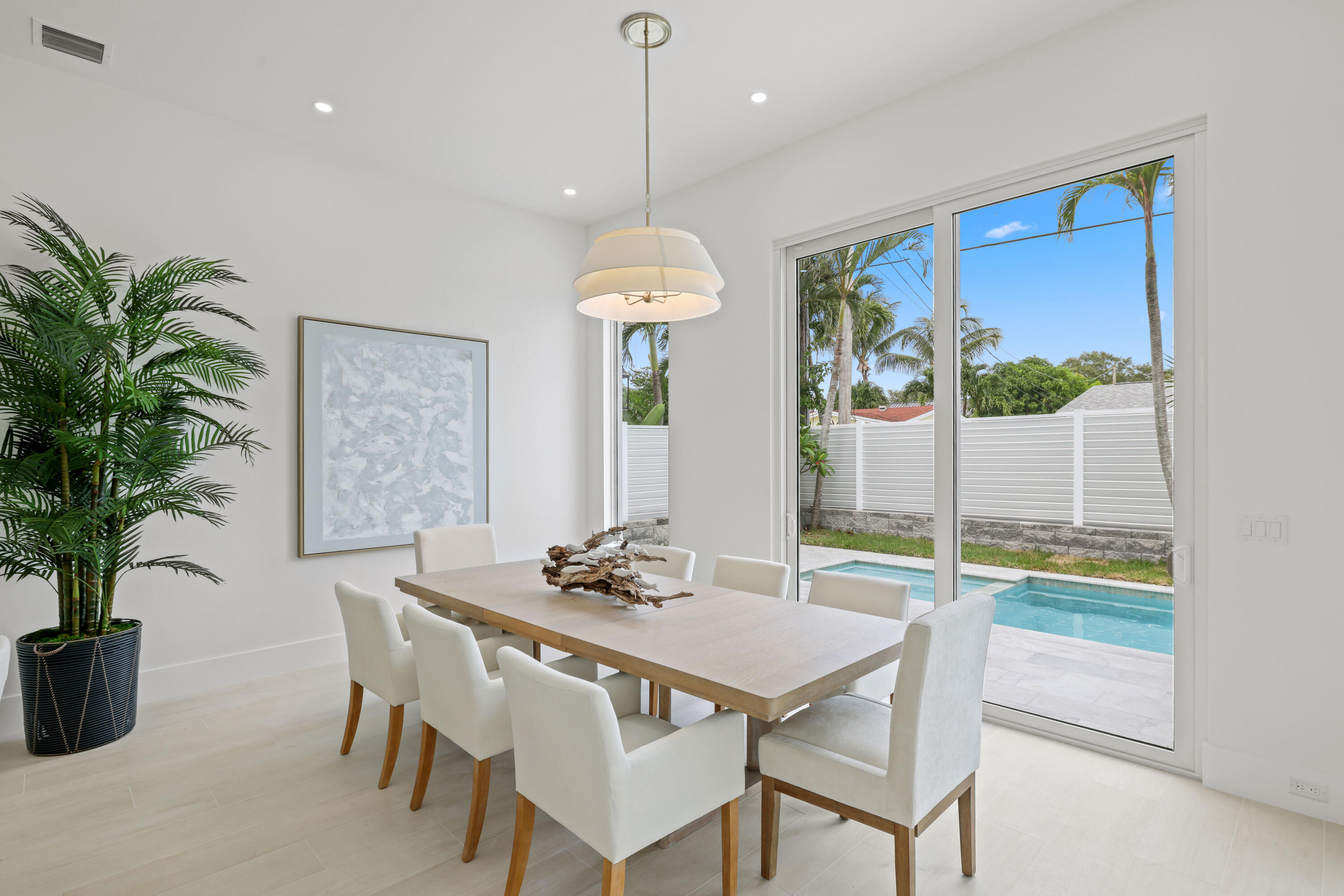 533 Driftwood, North Palm Beach FL 33408