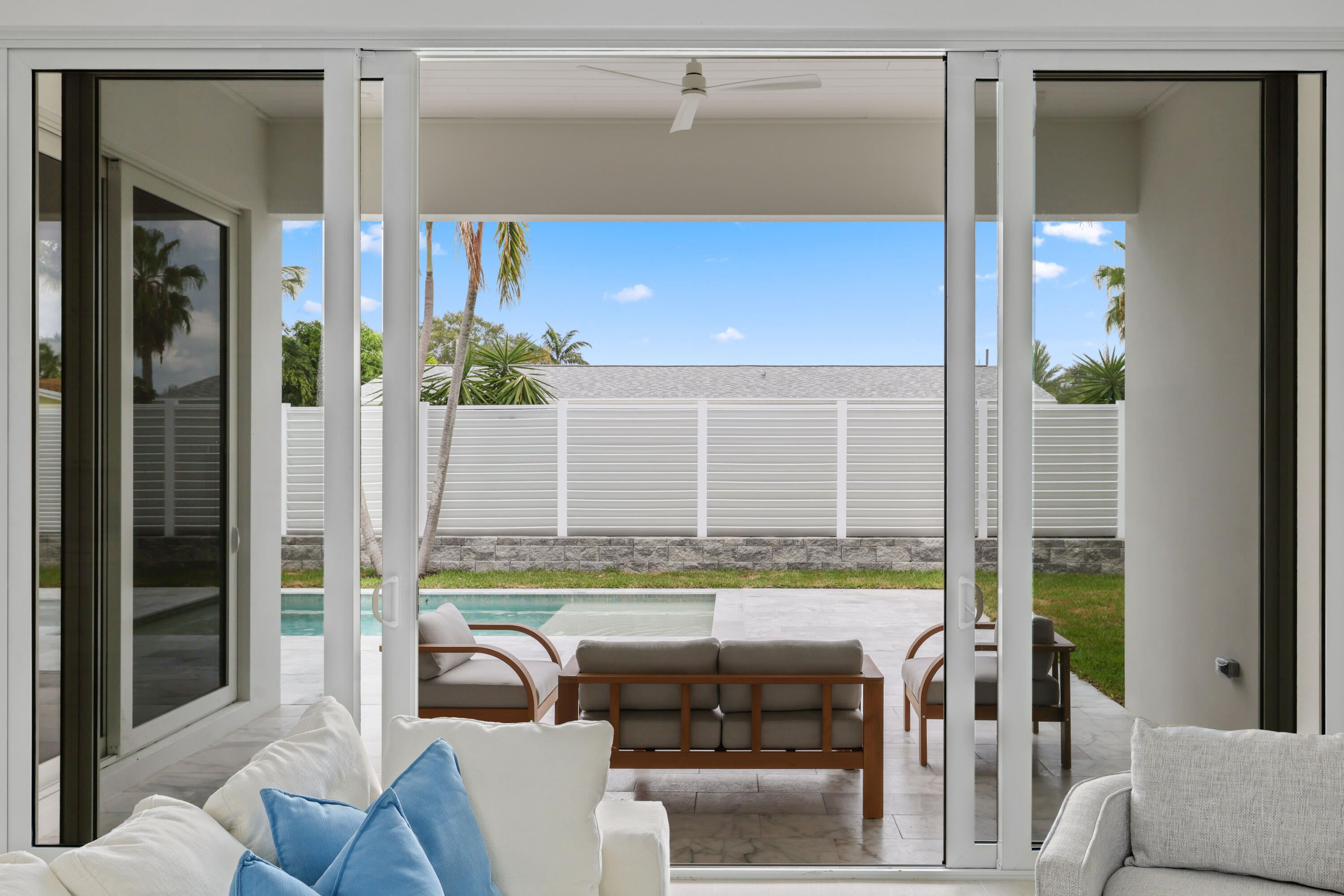 533 Driftwood, North Palm Beach FL 33408