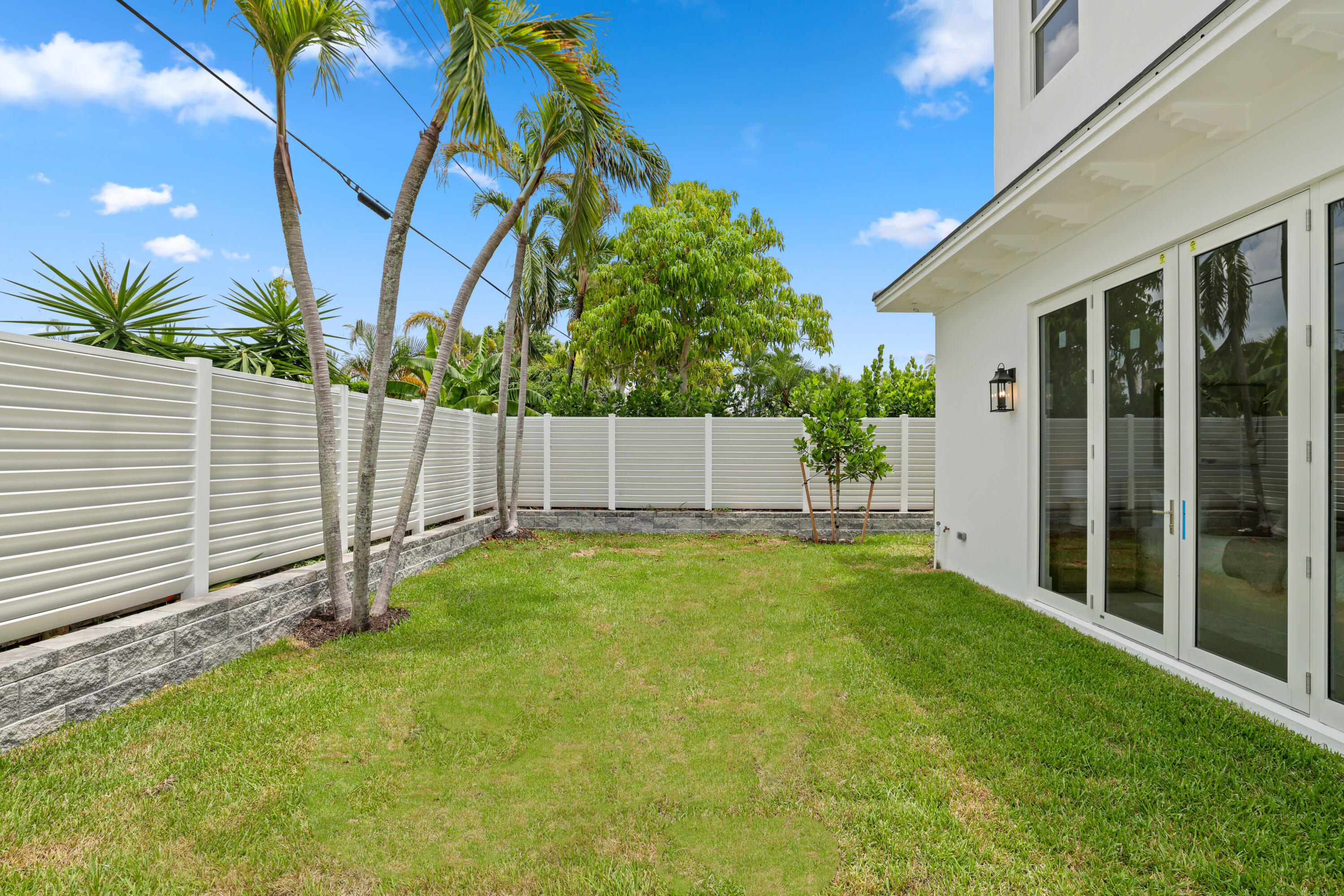 533 Driftwood, North Palm Beach FL 33408