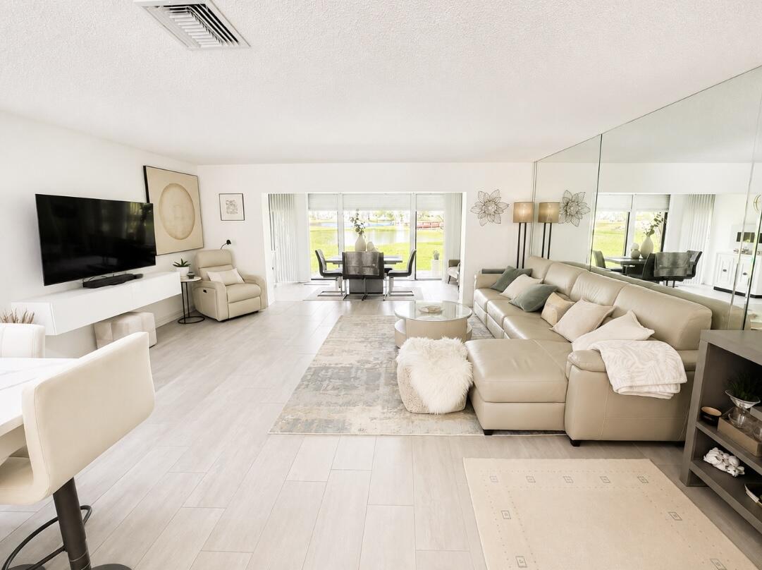8210 Casa Del Lago #C, Boca Raton FL 33433