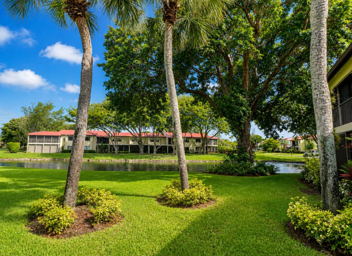 8210 Casa Del Lago #C, Boca Raton FL 33433