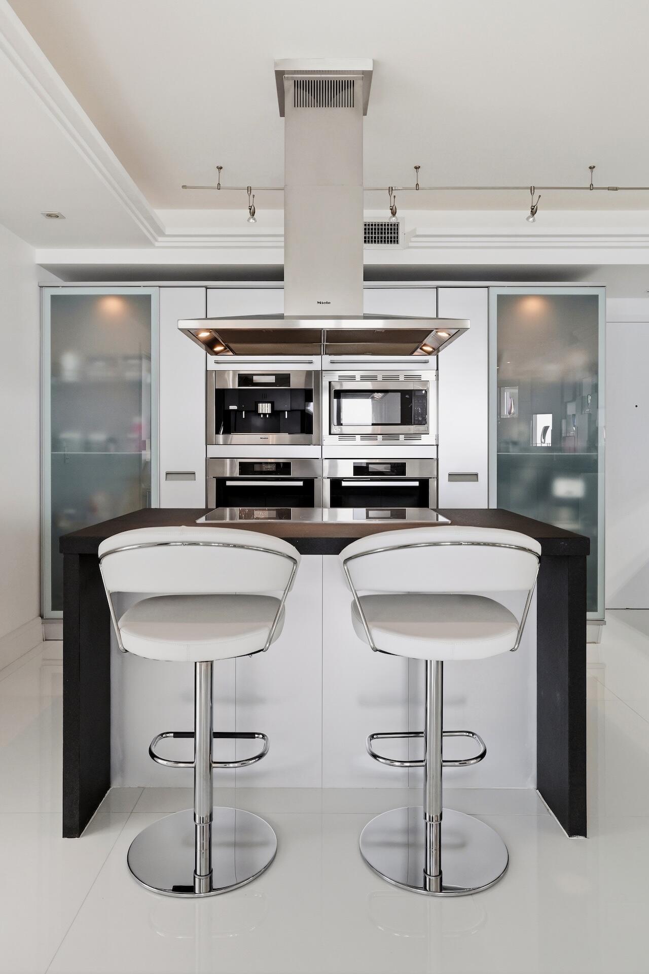 18201 Collins #PH 5109, Sunny Isles Beach FL 33160