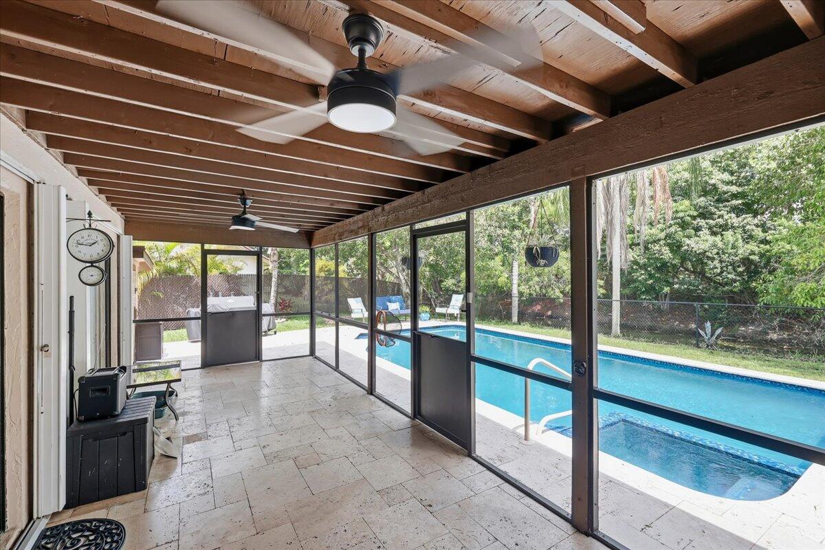 7041 NW 23RD, Margate FL 33063