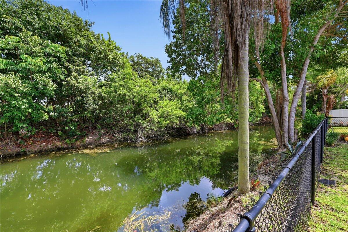 7041 NW 23RD, Margate FL 33063