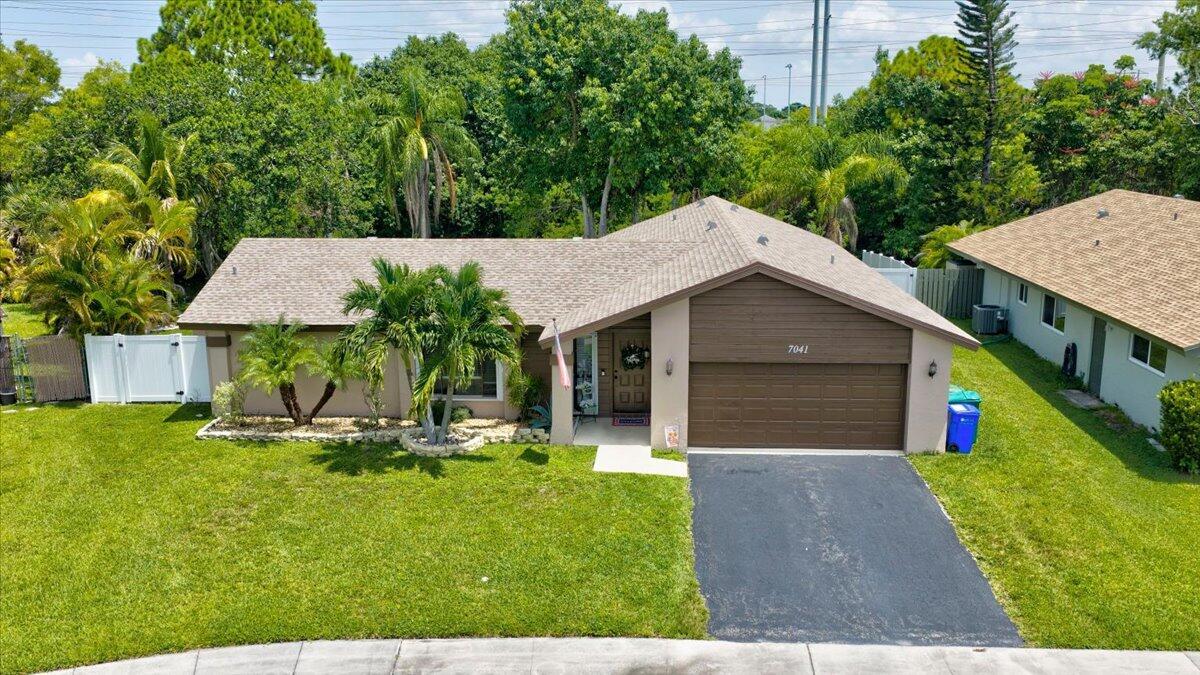 7041 NW 23RD, Margate FL 33063