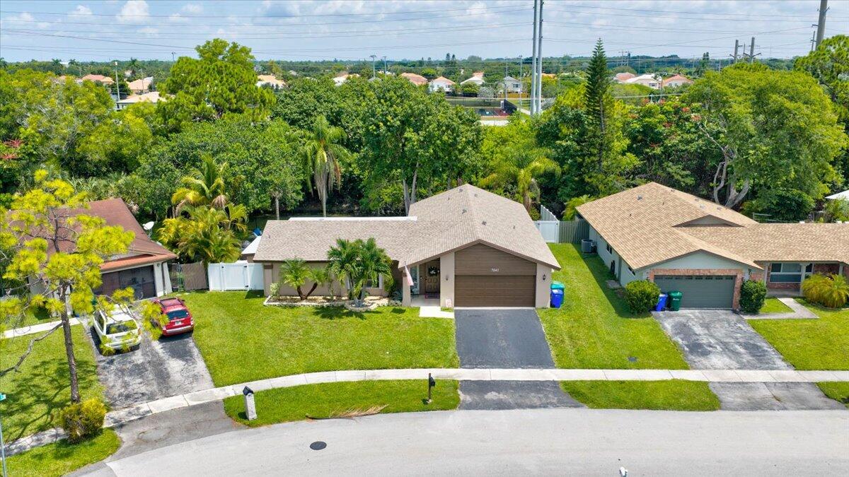 7041 NW 23RD, Margate FL 33063