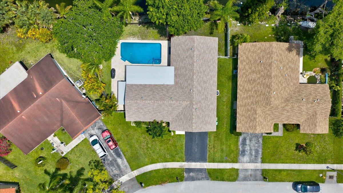 7041 NW 23RD, Margate FL 33063