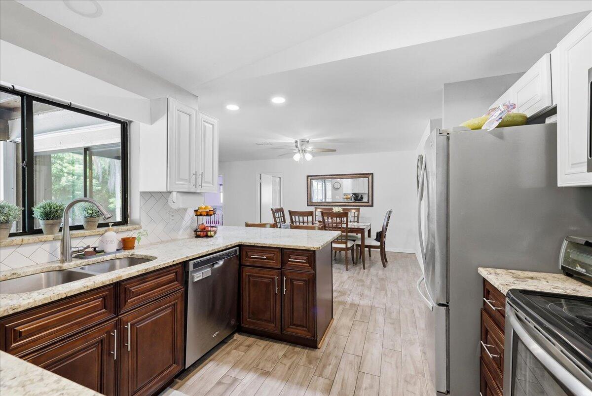 7041 NW 23RD, Margate FL 33063