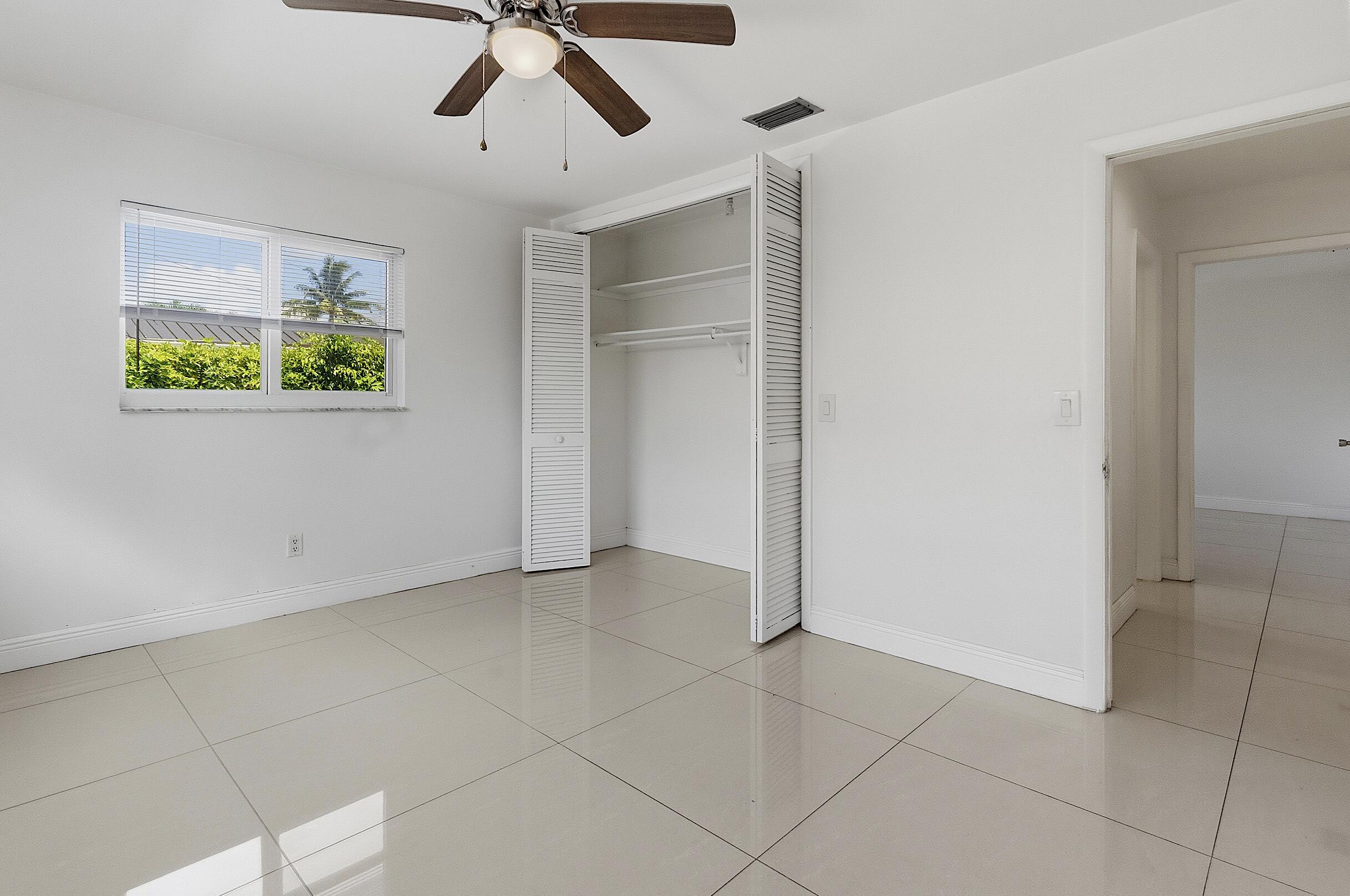 2910 NE 40TH, Lighthouse Point FL 33064