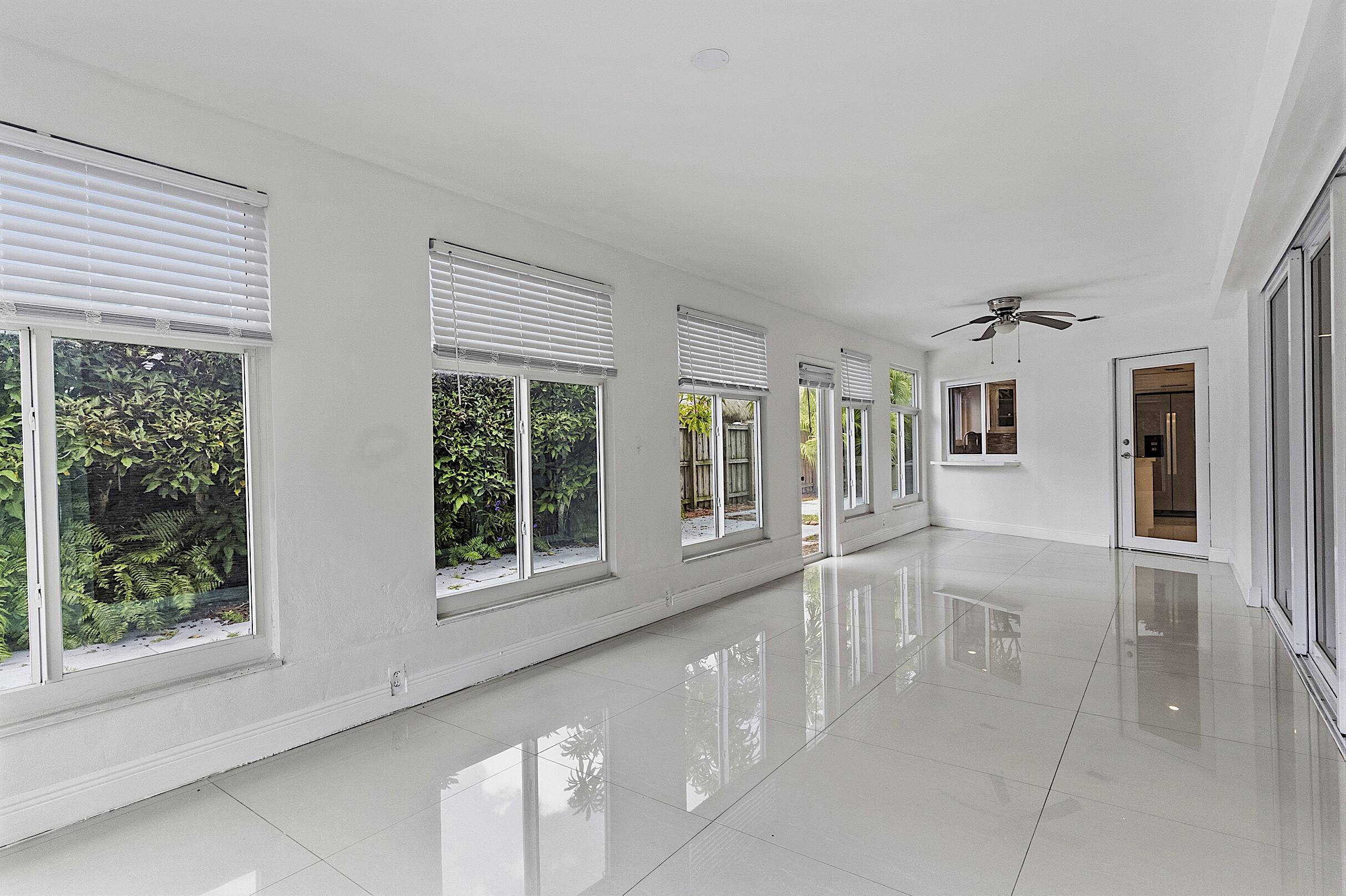 2910 NE 40TH, Lighthouse Point FL 33064