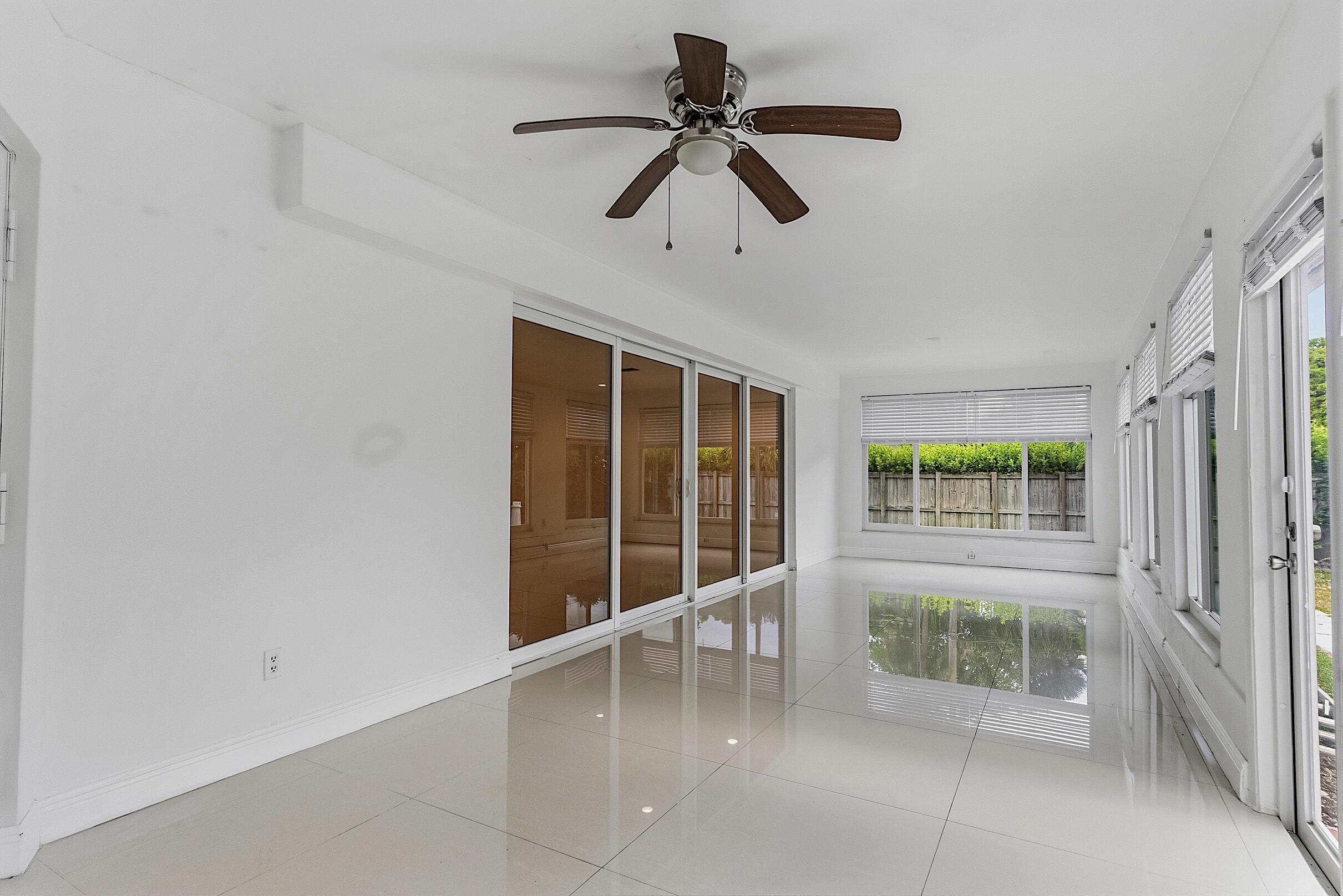2910 NE 40TH, Lighthouse Point FL 33064