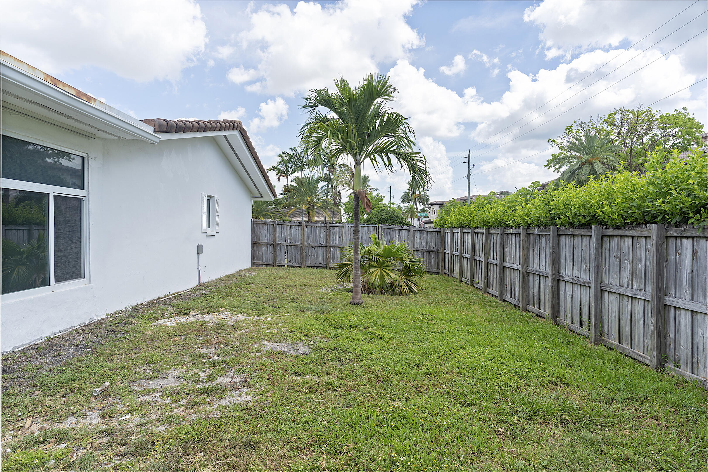 2910 NE 40TH, Lighthouse Point FL 33064