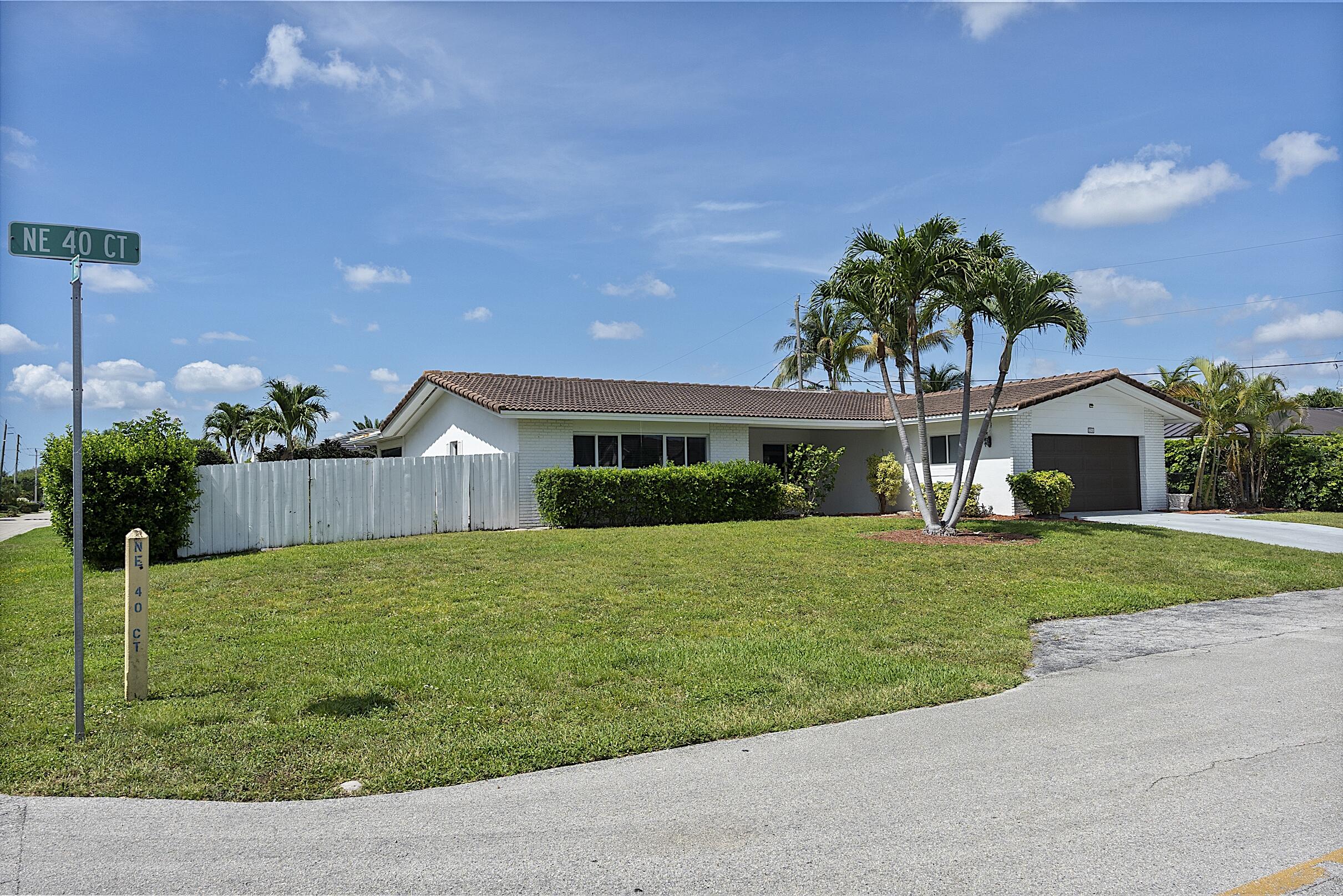 2910 NE 40TH, Lighthouse Point FL 33064