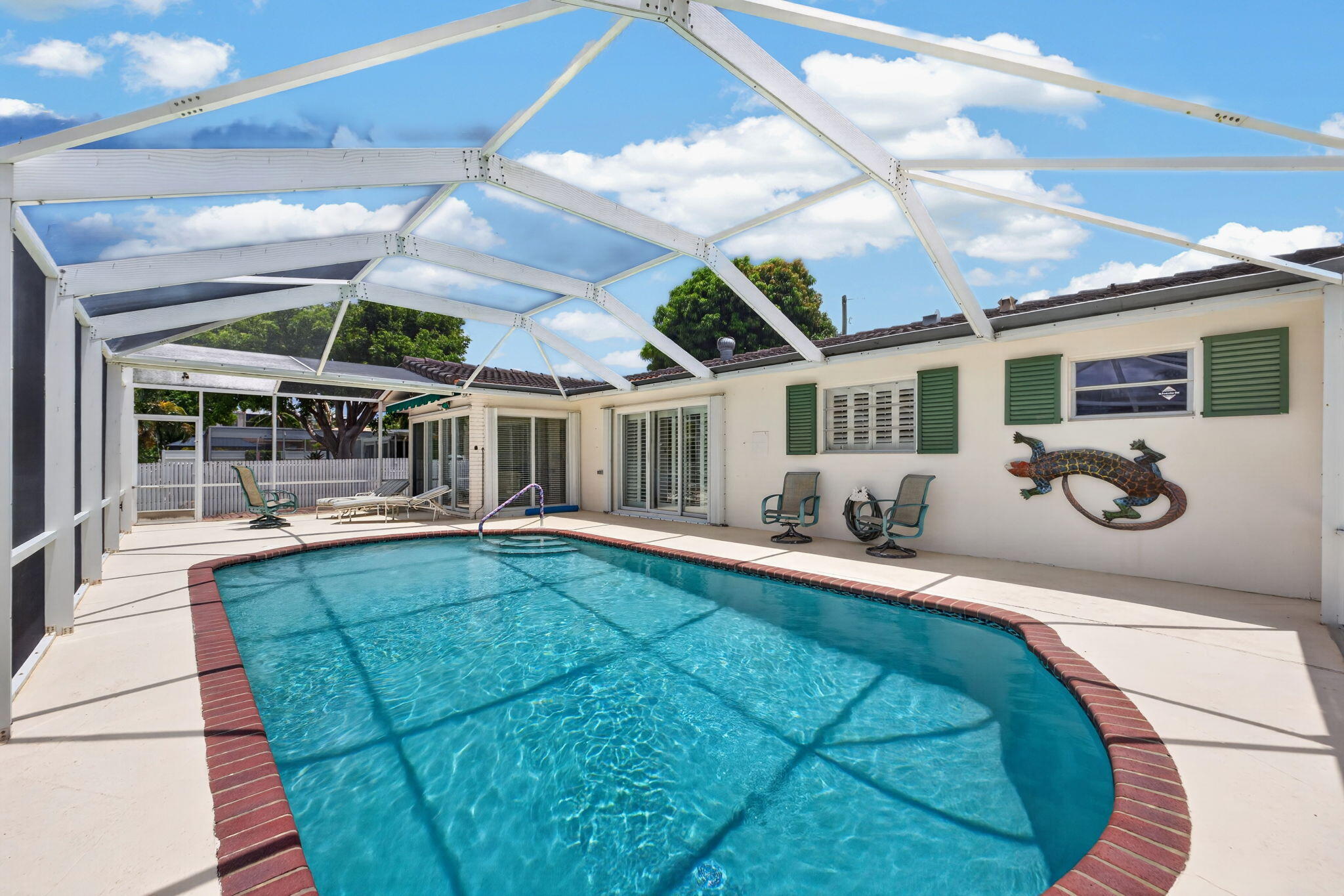 535 NE 8th, Deerfield Beach FL 33441