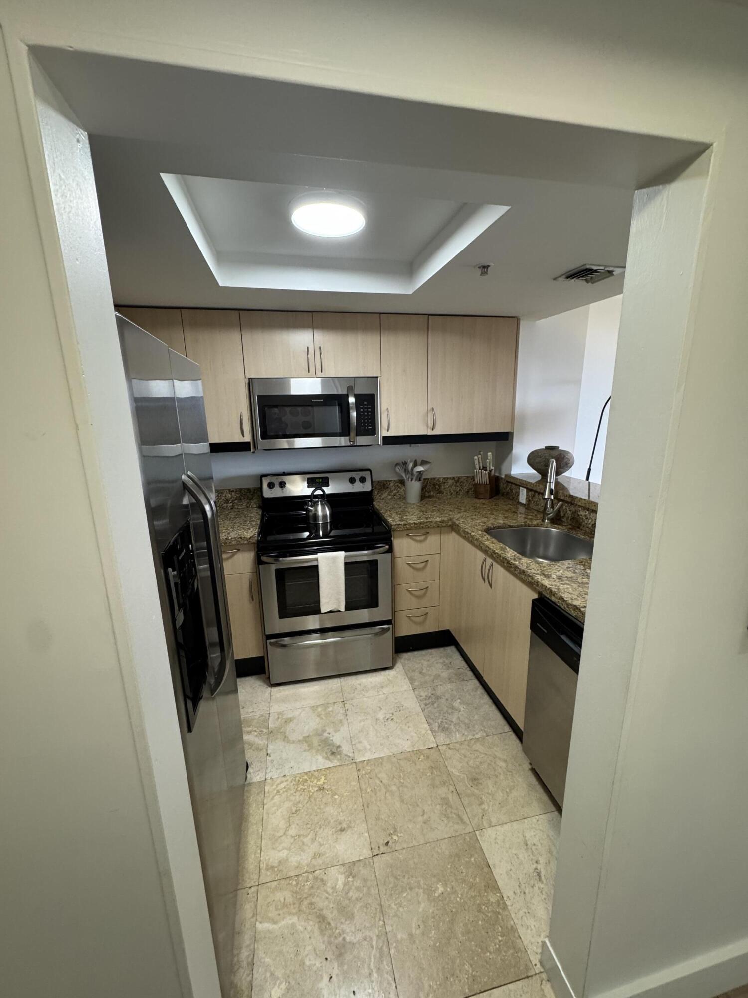 2951 S Bayshore #805, Miami FL 33133