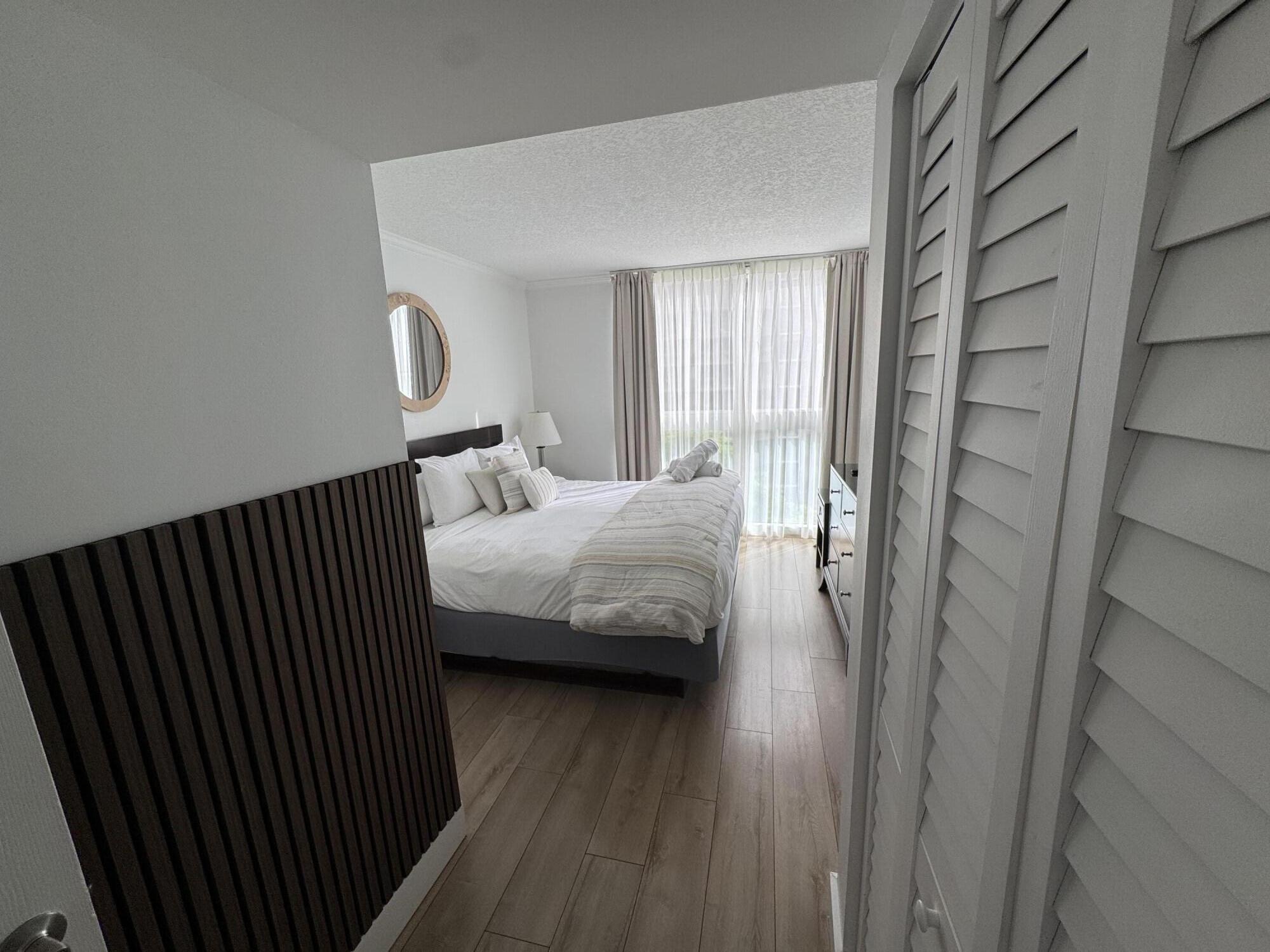 2951 S Bayshore #805, Miami FL 33133