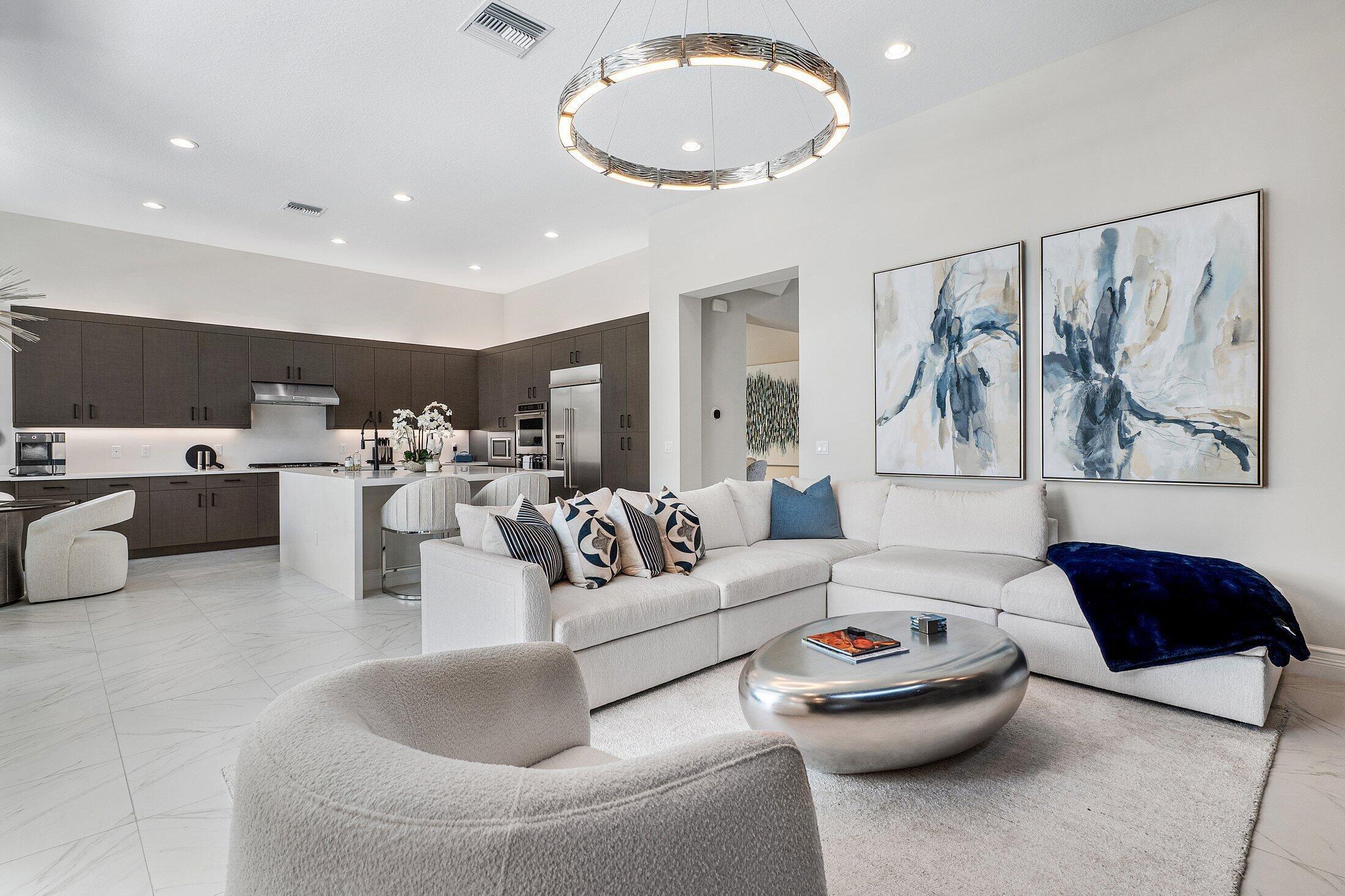 9022 CHAUVET, Boca Raton FL 33496