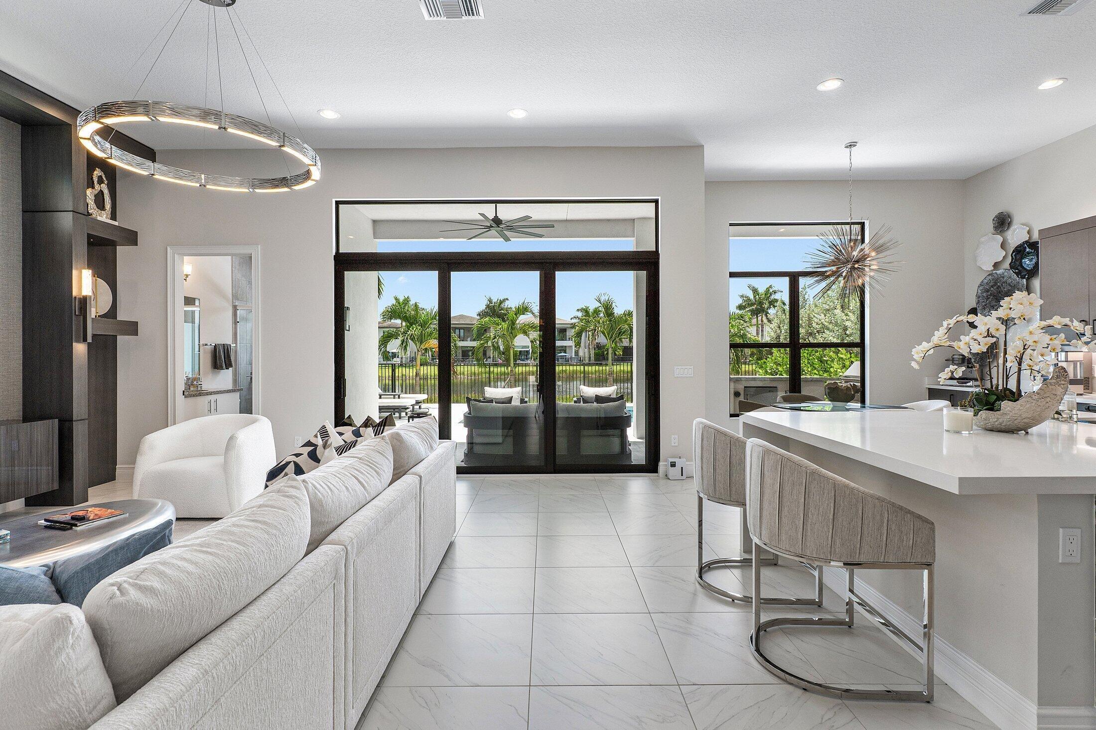 9022 CHAUVET, Boca Raton FL 33496