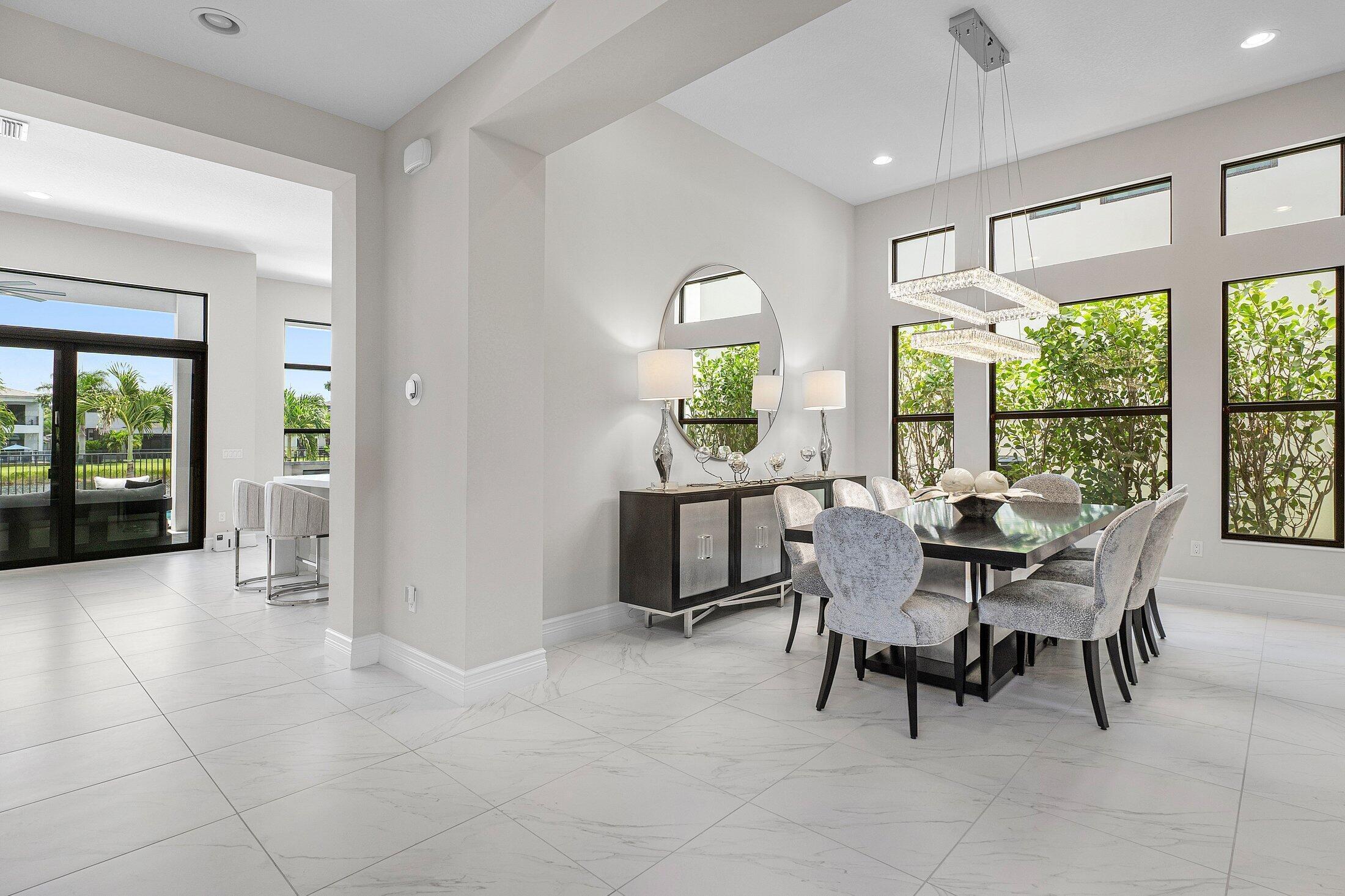 9022 CHAUVET, Boca Raton FL 33496