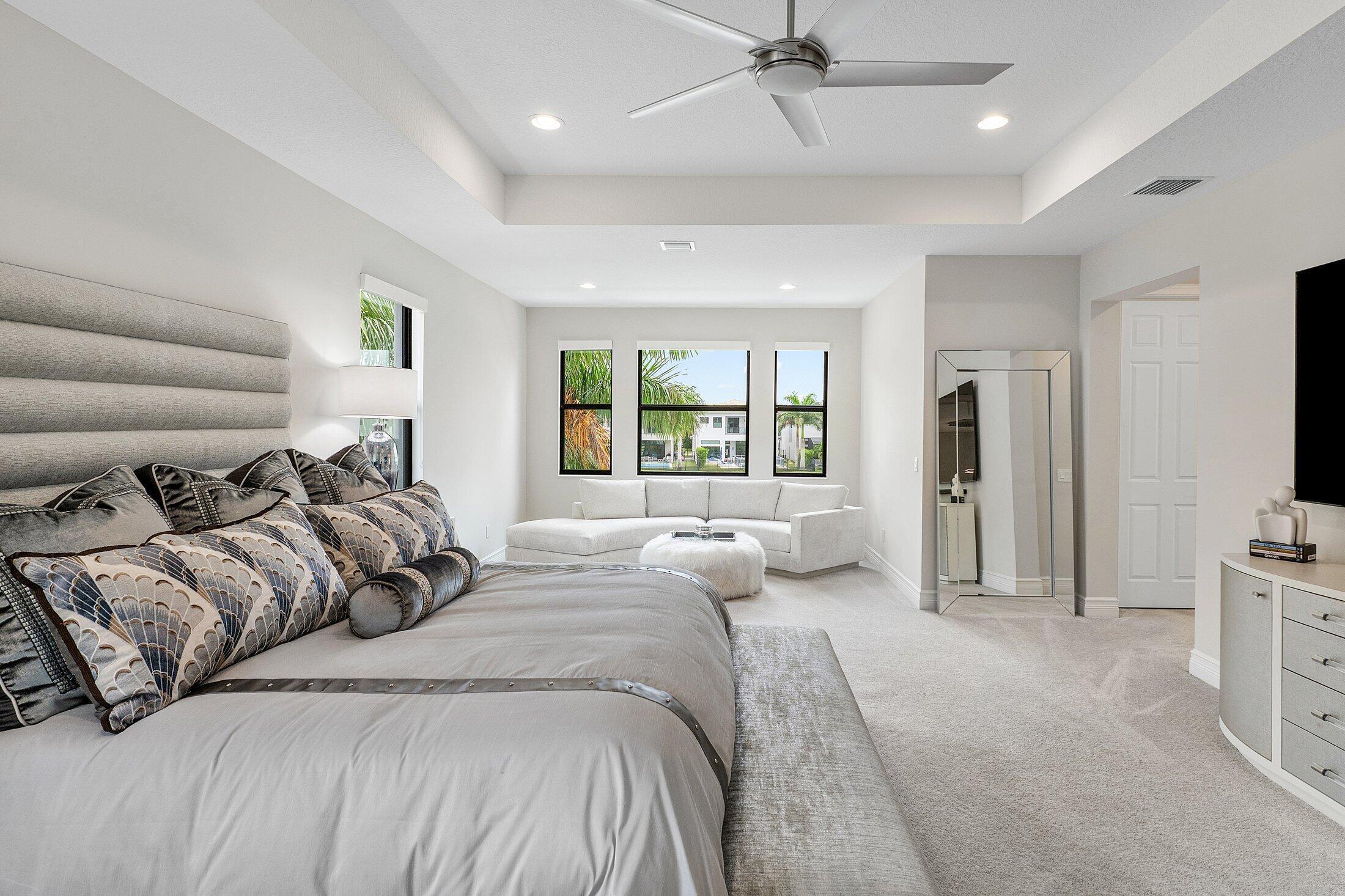 9022 CHAUVET, Boca Raton FL 33496