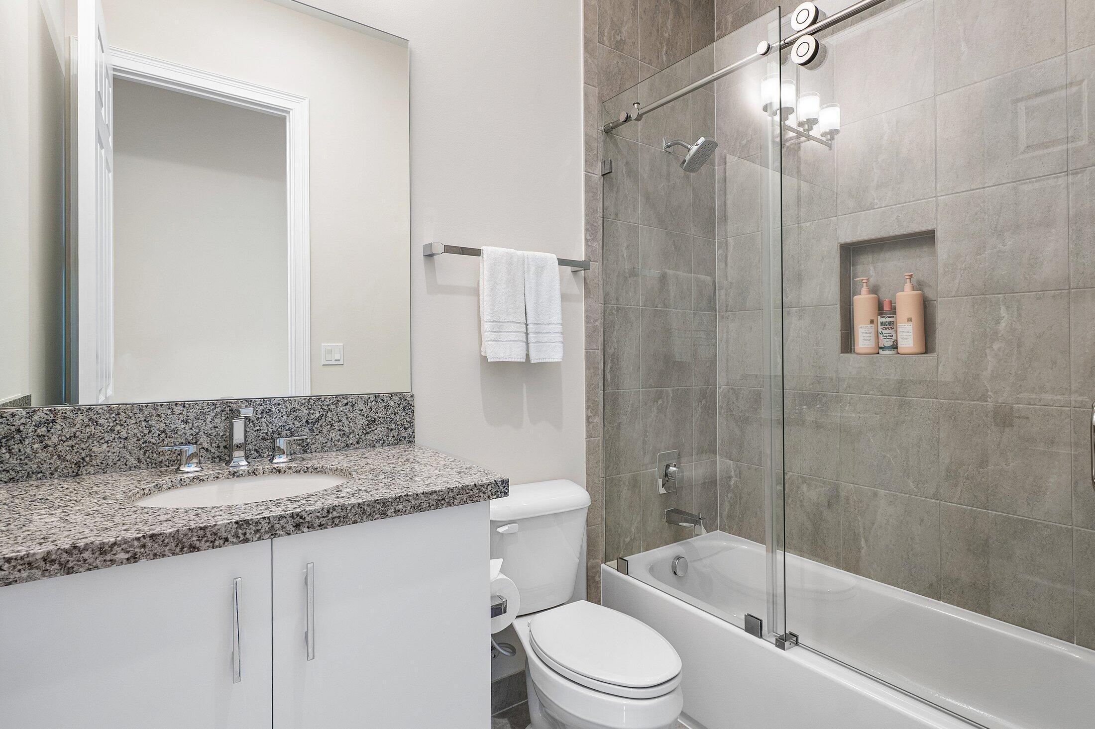 9022 CHAUVET, Boca Raton FL 33496