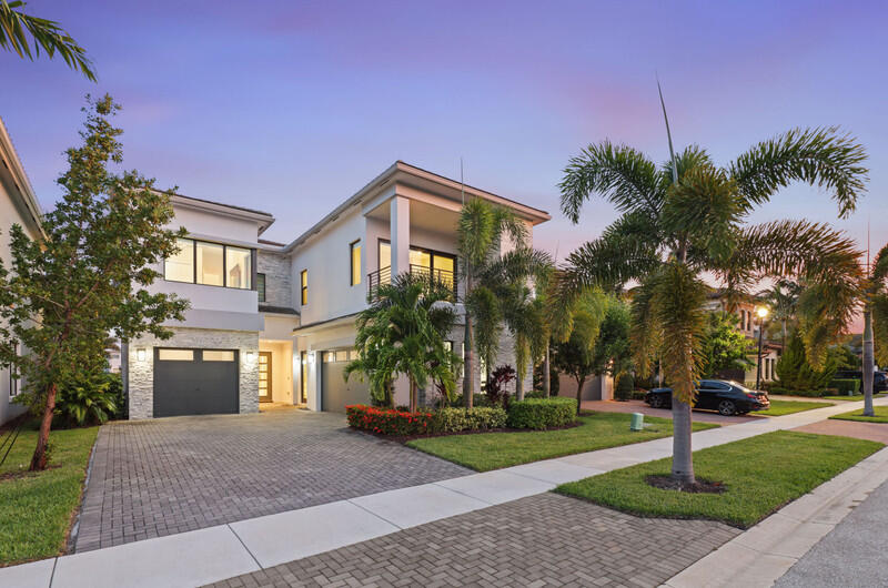 9022 CHAUVET, Boca Raton FL 33496