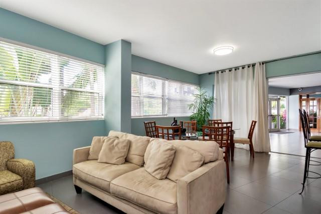 3250 NE 28TH #105, Fort Lauderdale FL 33308