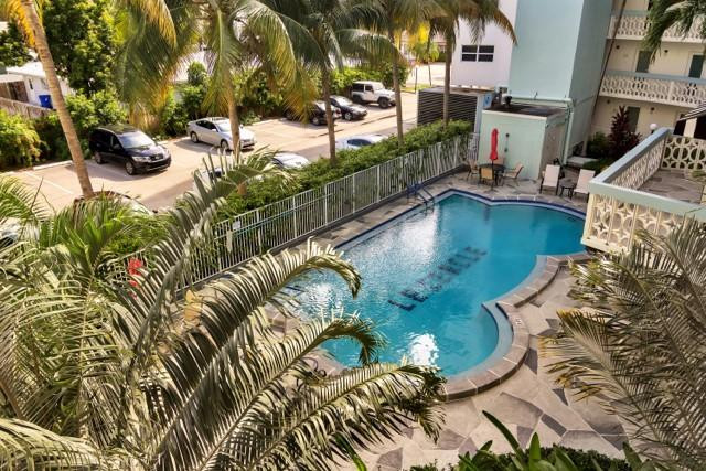 3250 NE 28TH #105, Fort Lauderdale FL 33308