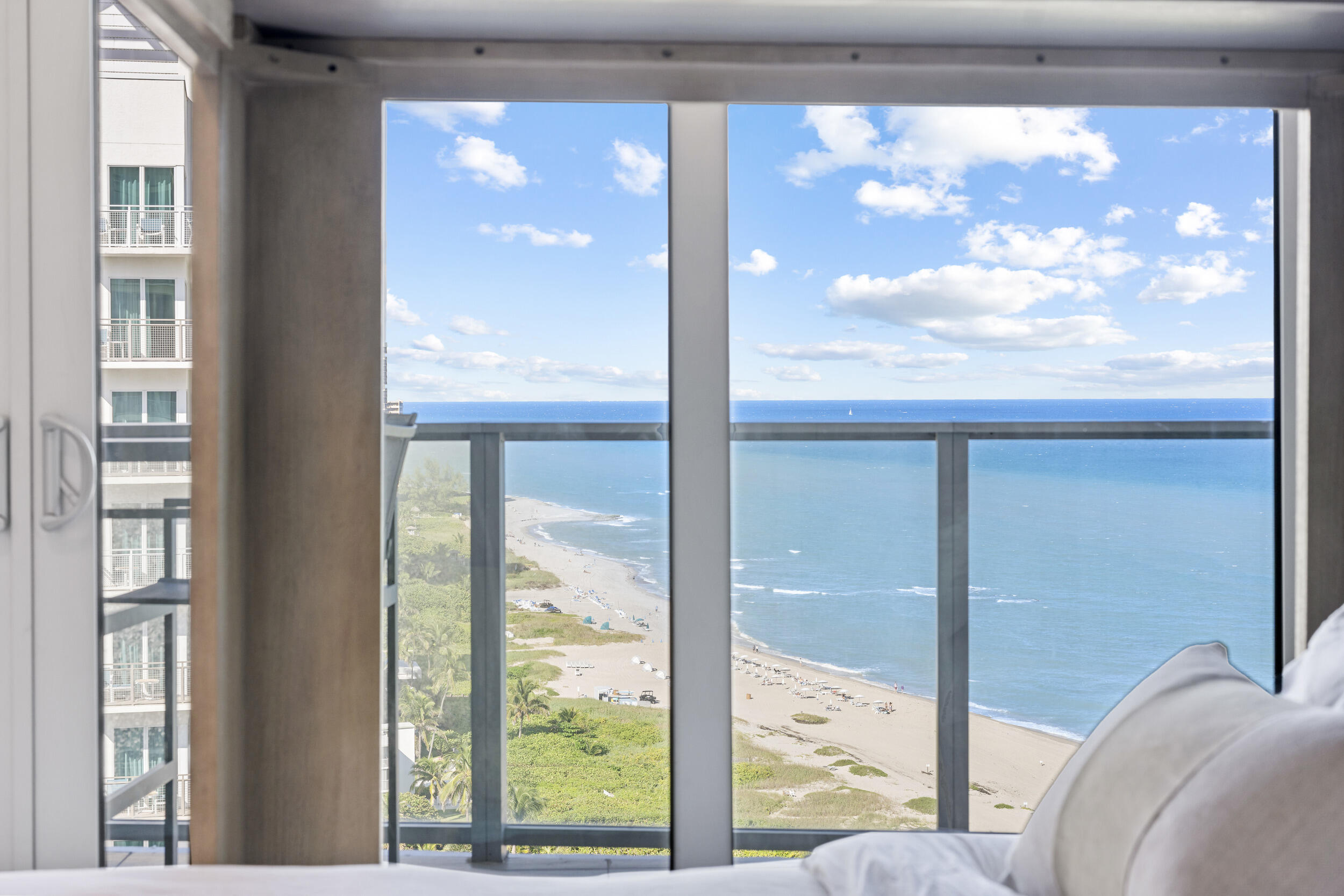 3100 N OCEAN #H-1702, Singer Island FL 33404