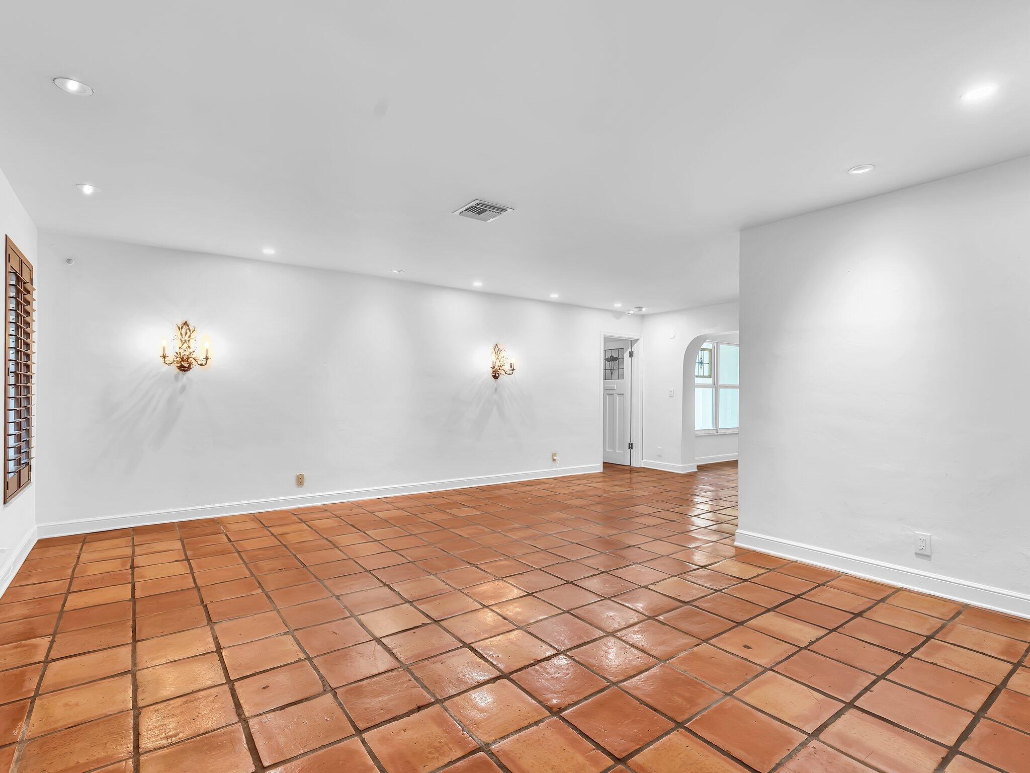 898 Azalea, Boca Raton FL 33486