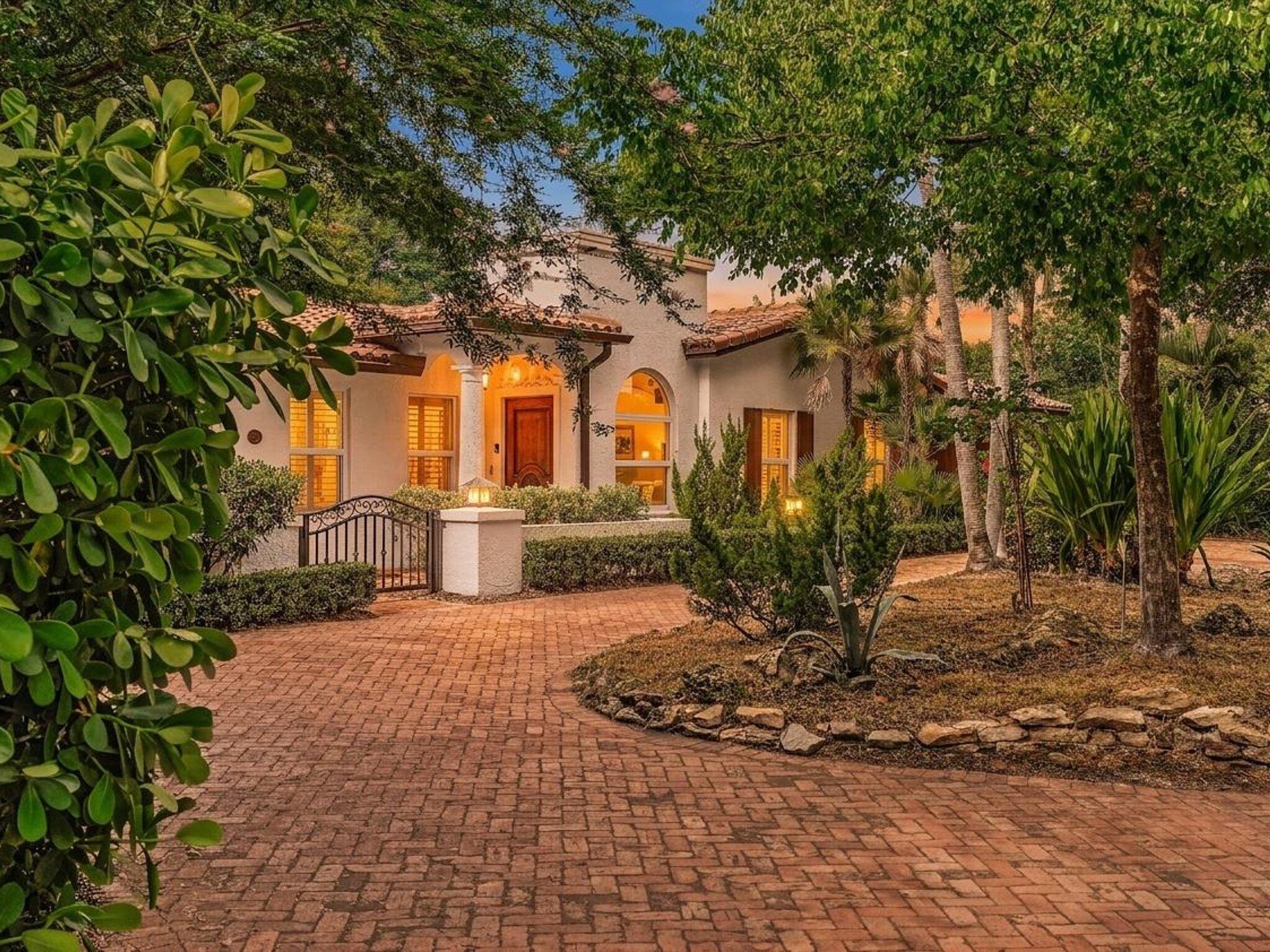 898 Azalea, Boca Raton FL 33486