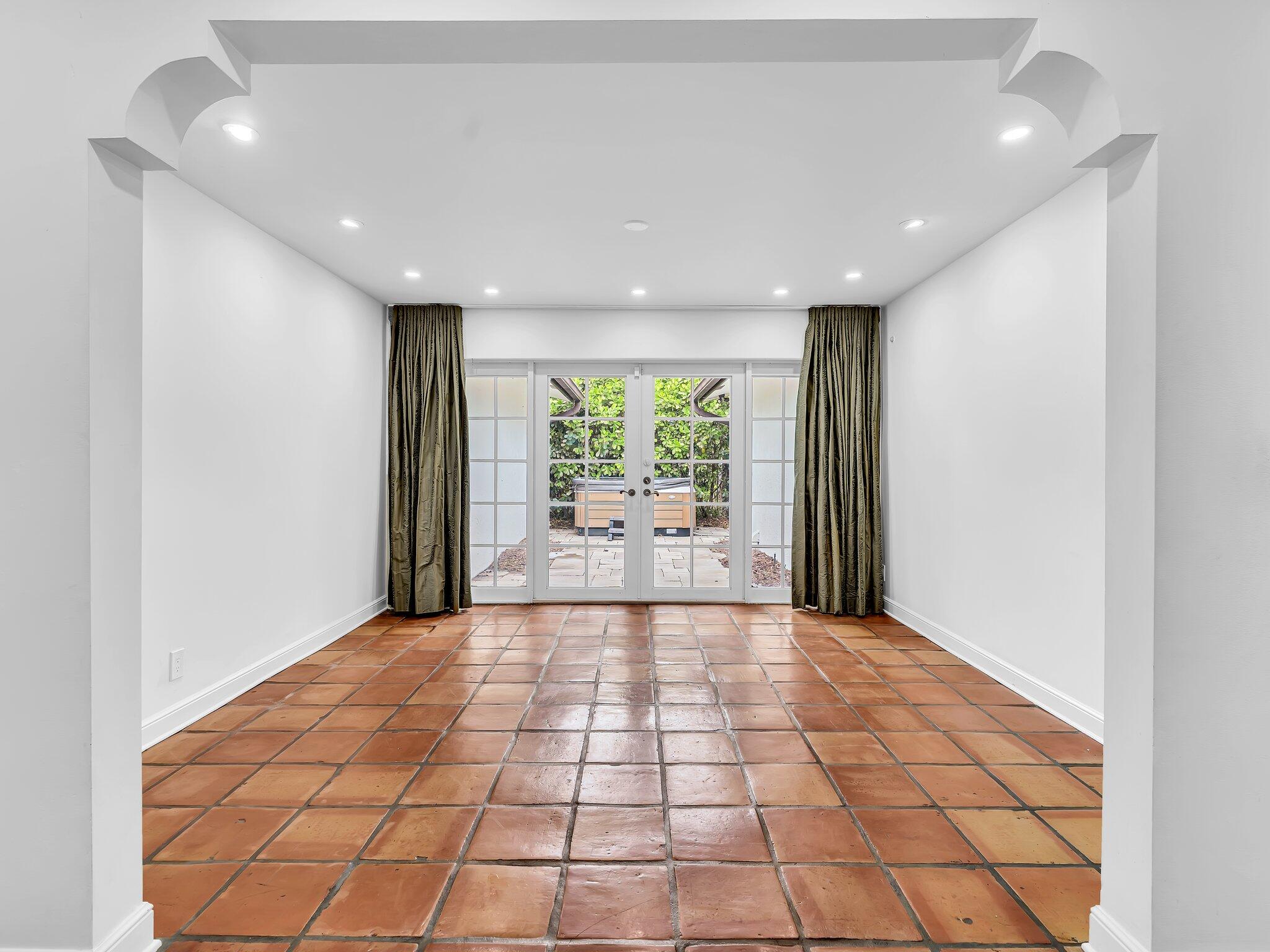 898 Azalea, Boca Raton FL 33486