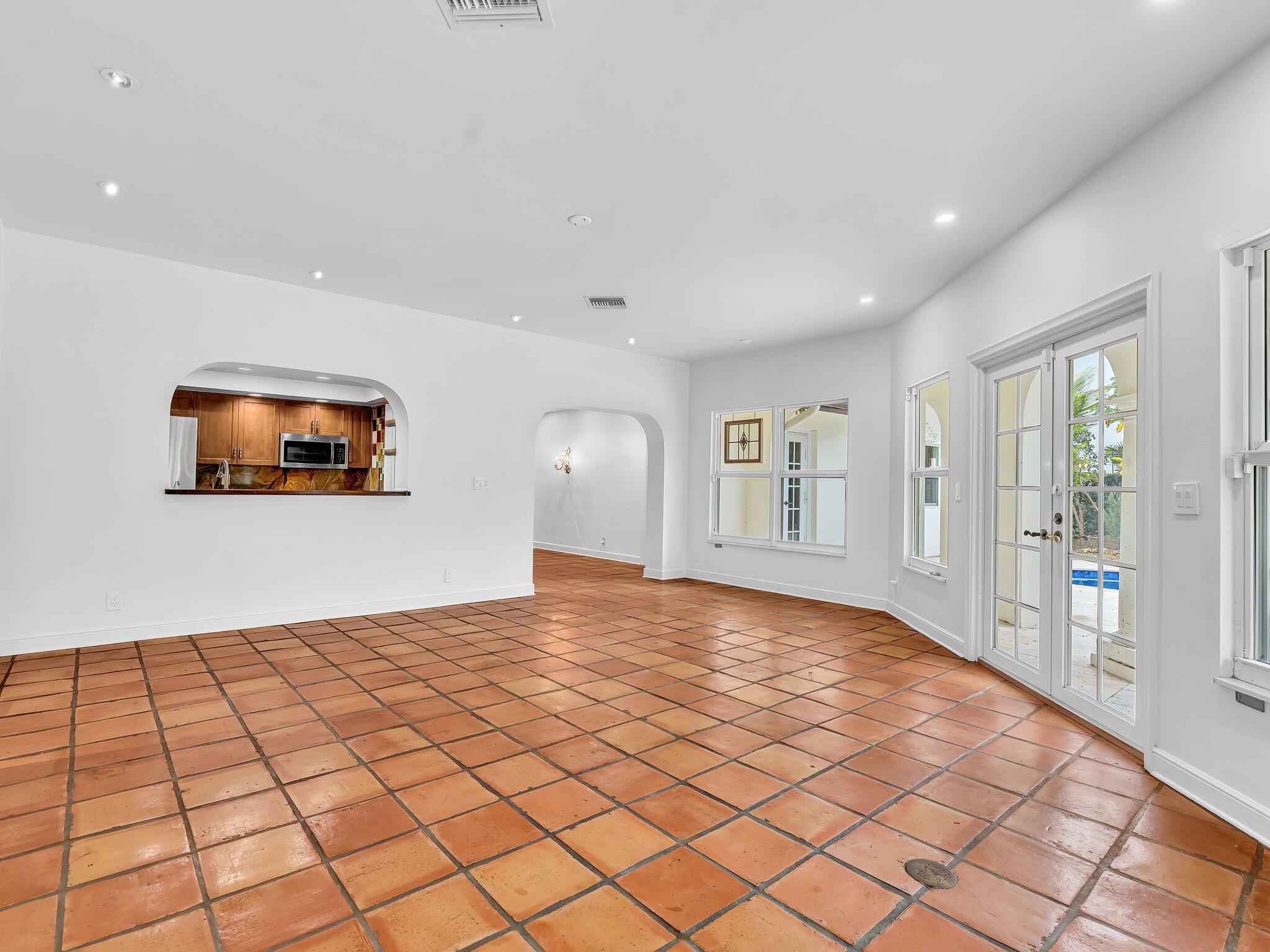 898 Azalea, Boca Raton FL 33486