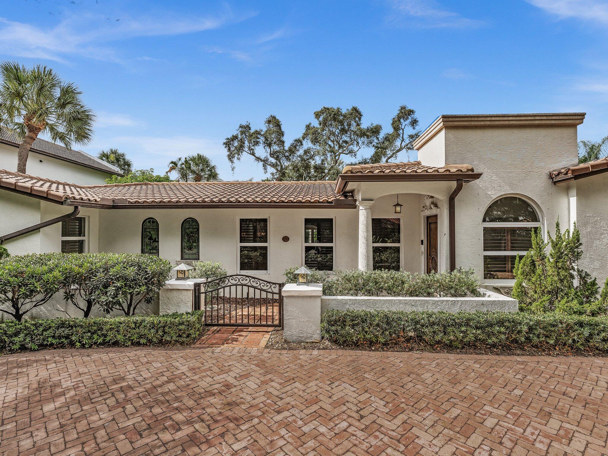898 Azalea, Boca Raton FL 33486
