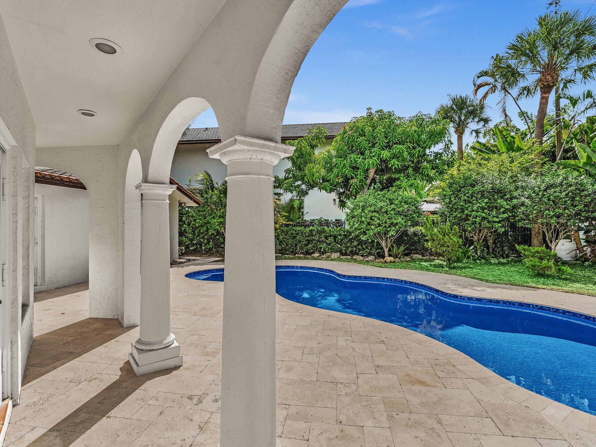 898 Azalea, Boca Raton FL 33486