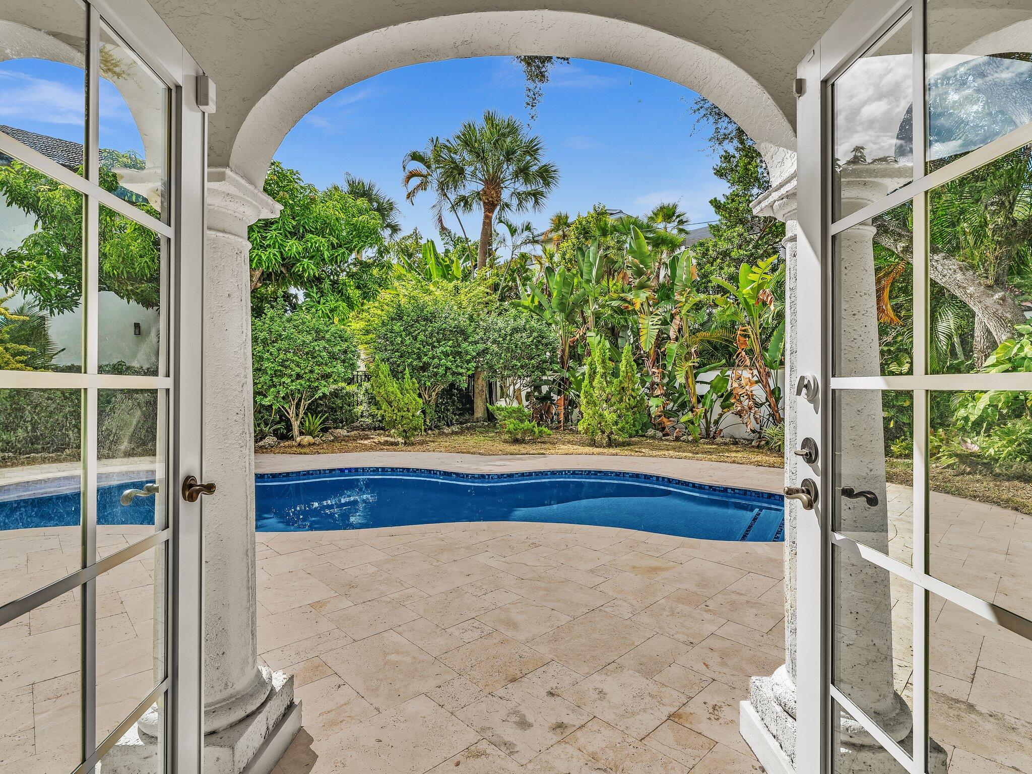 898 Azalea, Boca Raton FL 33486