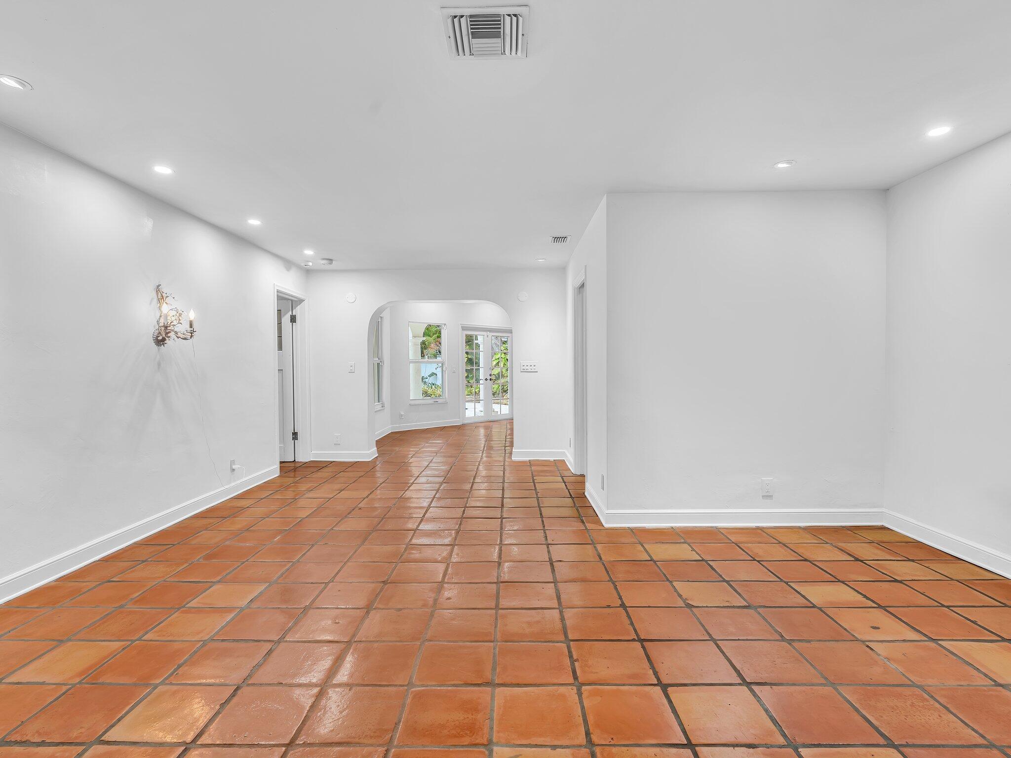 898 Azalea, Boca Raton FL 33486