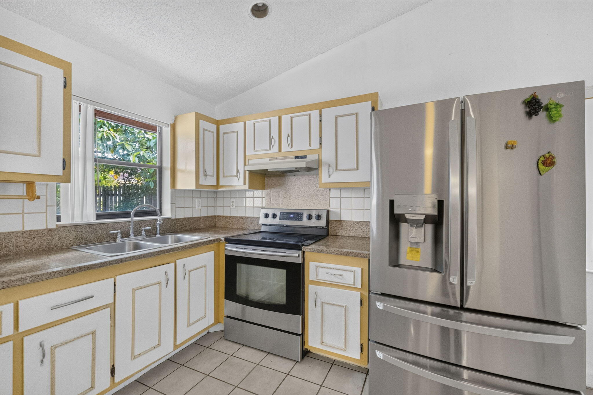 7513 SW 7TH, North Lauderdale FL 33068