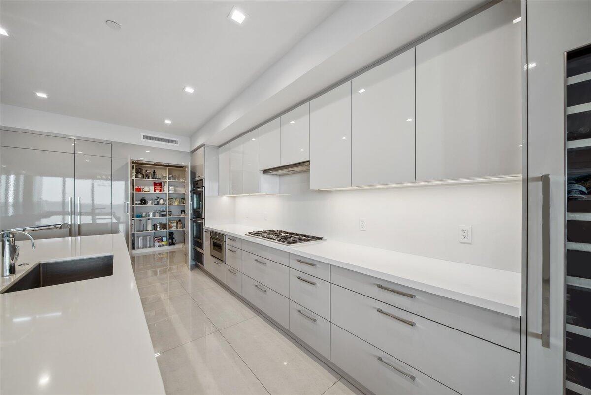 5000 N OCEAN #603, Singer Island FL 33404