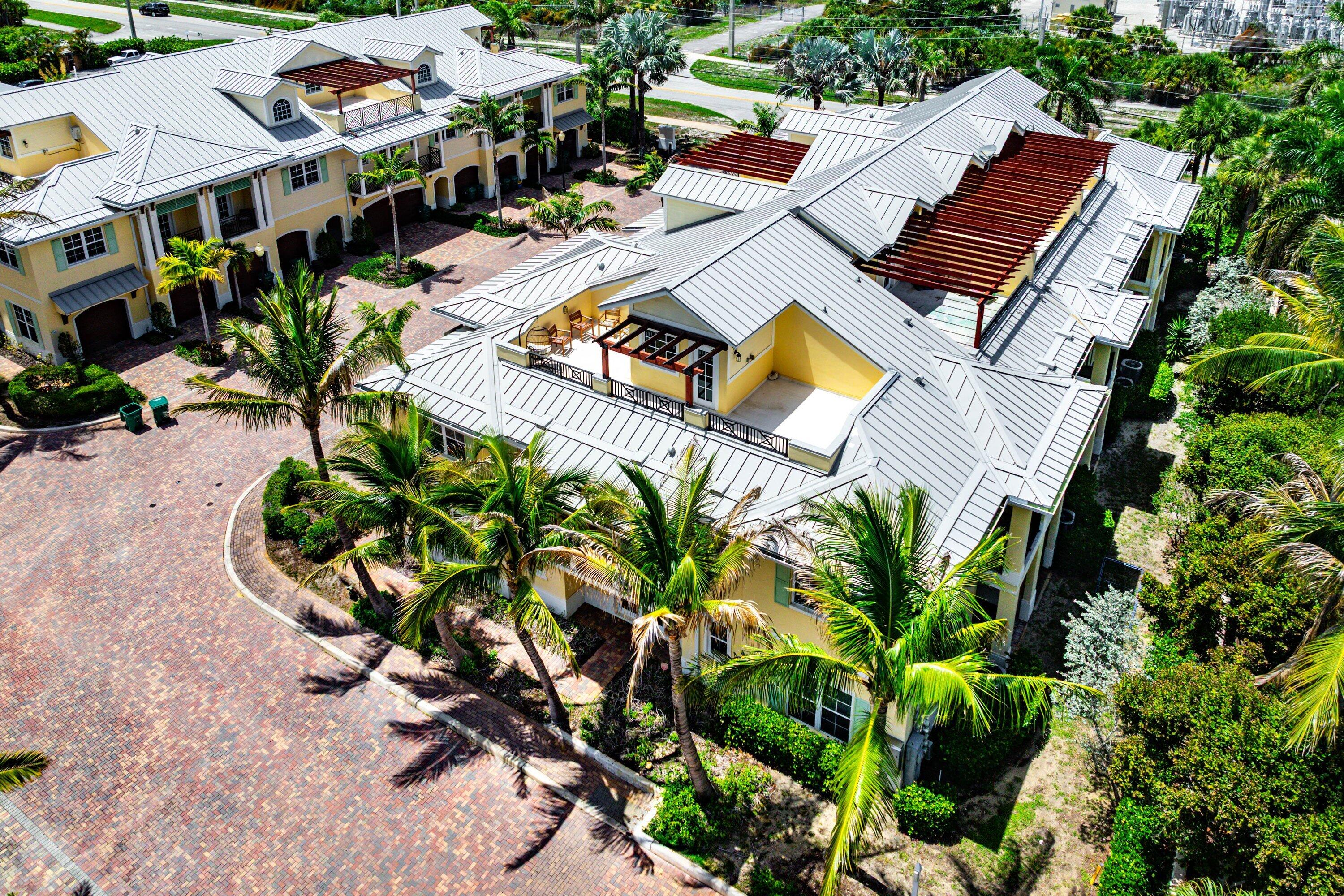 3770 County Line #B5, Tequesta FL 33469