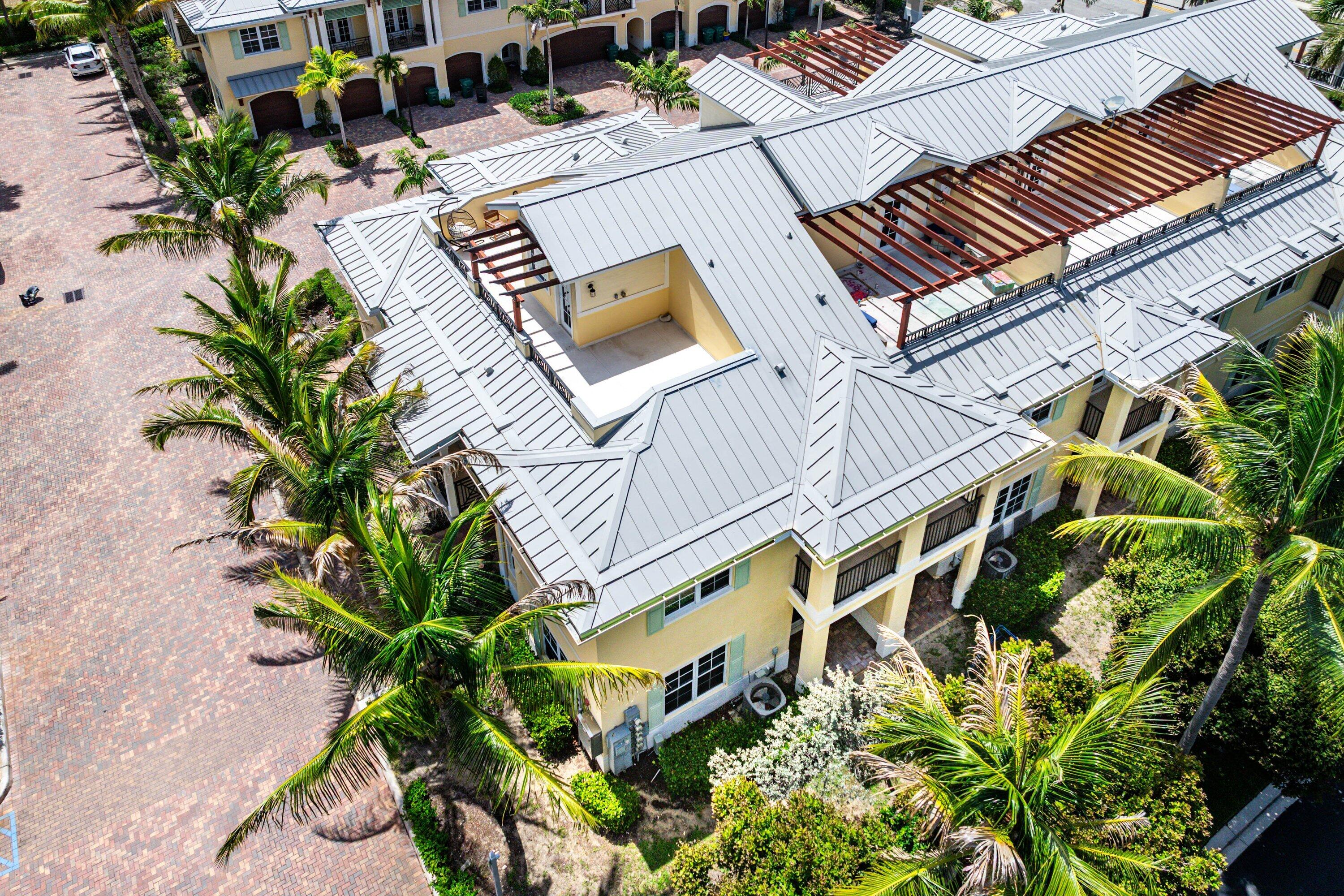 3770 County Line #B5, Tequesta FL 33469