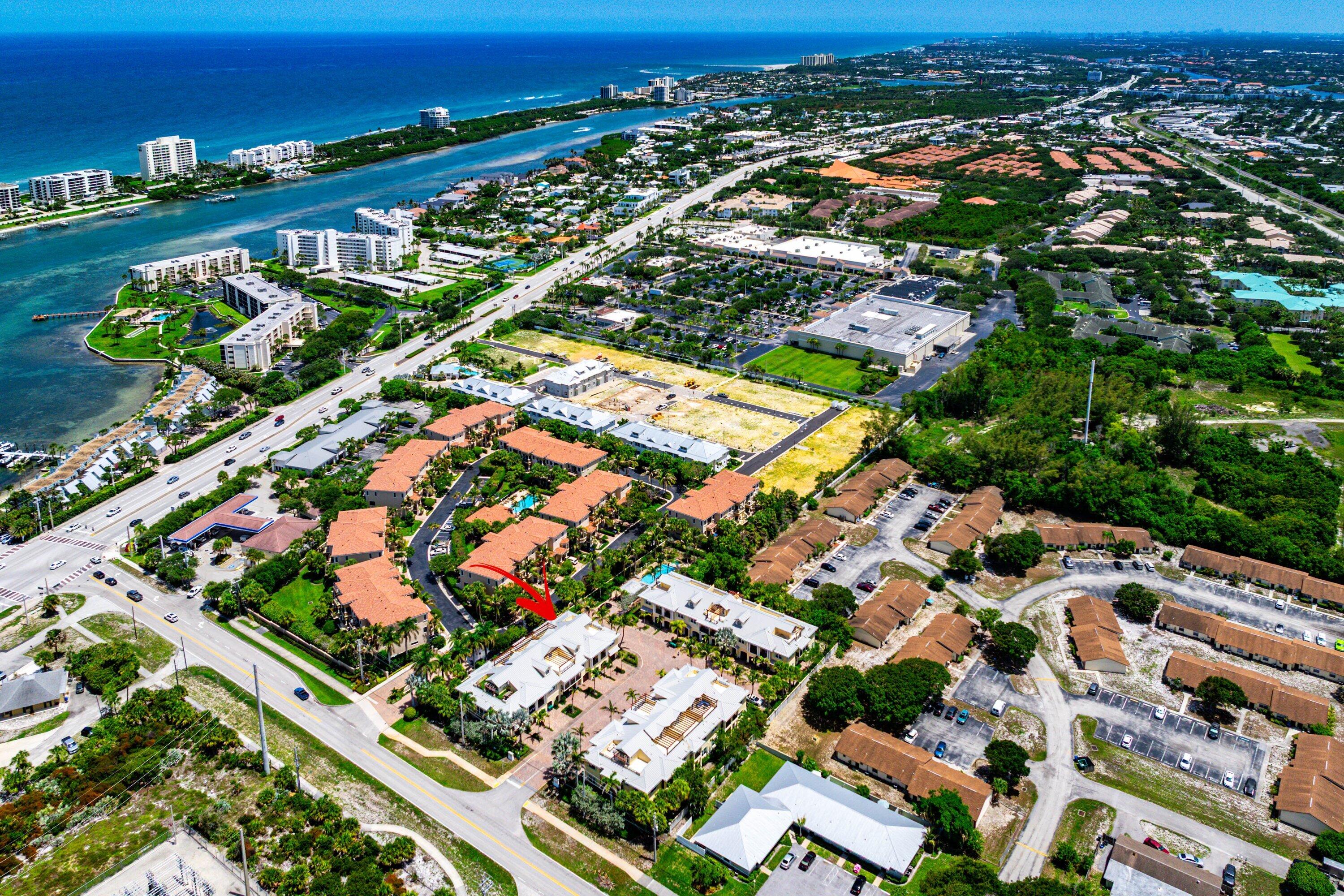 3770 County Line #B5, Tequesta FL 33469