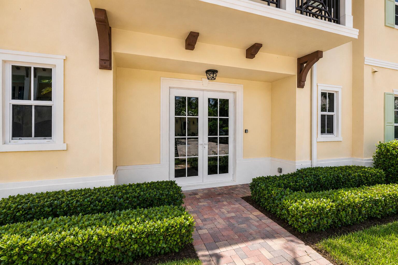 3770 County Line #B5, Tequesta FL 33469