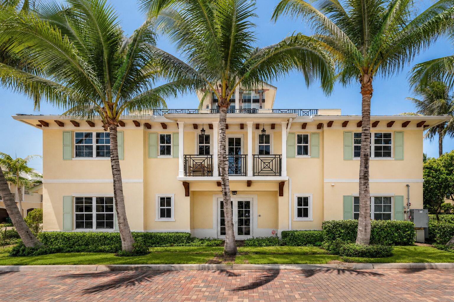 3770 County Line #B5, Tequesta FL 33469